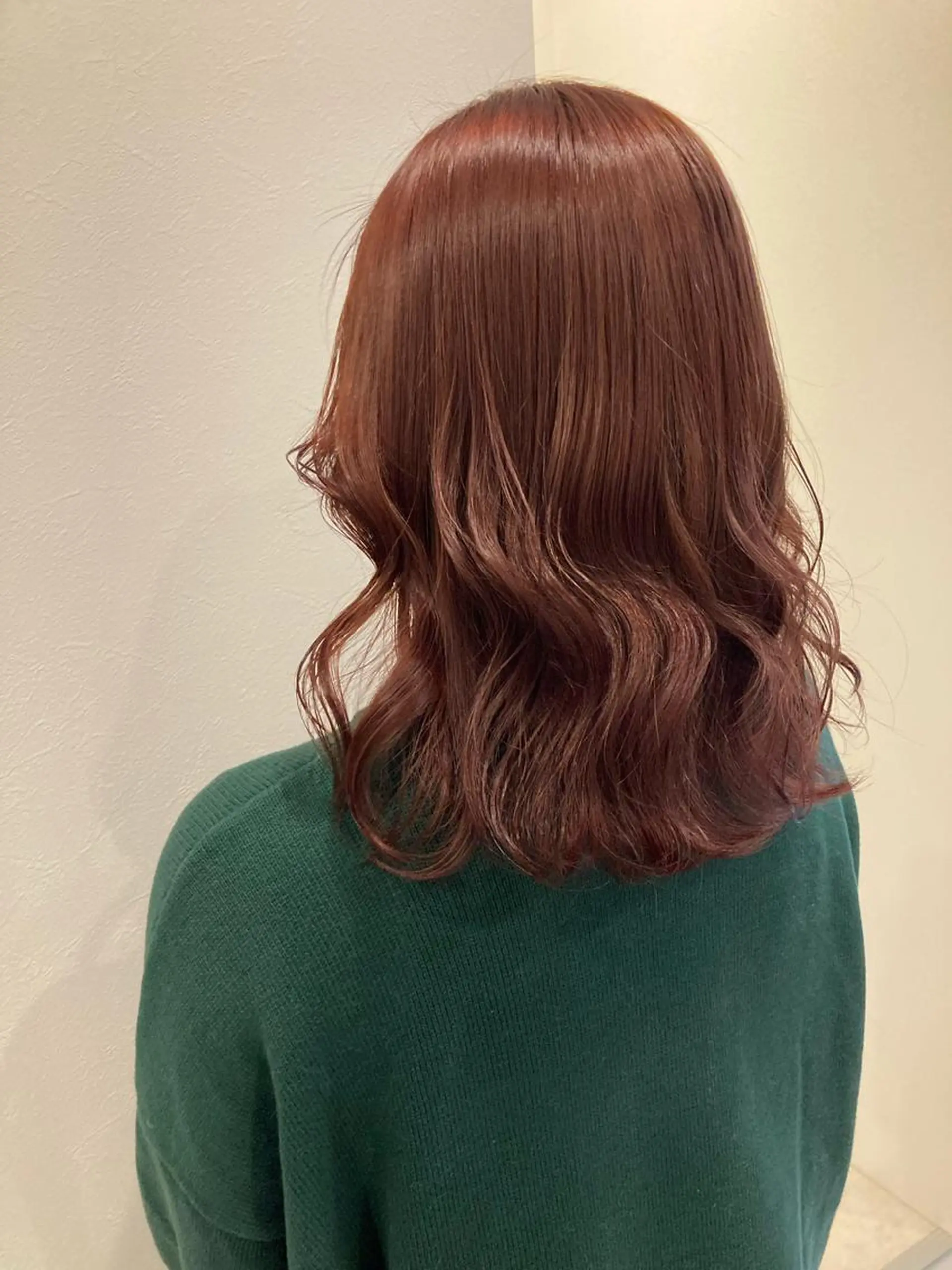 ミディアム カット ヘアカラー トリートメント ✨色持ちの良い艶 カラー✨蟹江真世のヘアスタイル