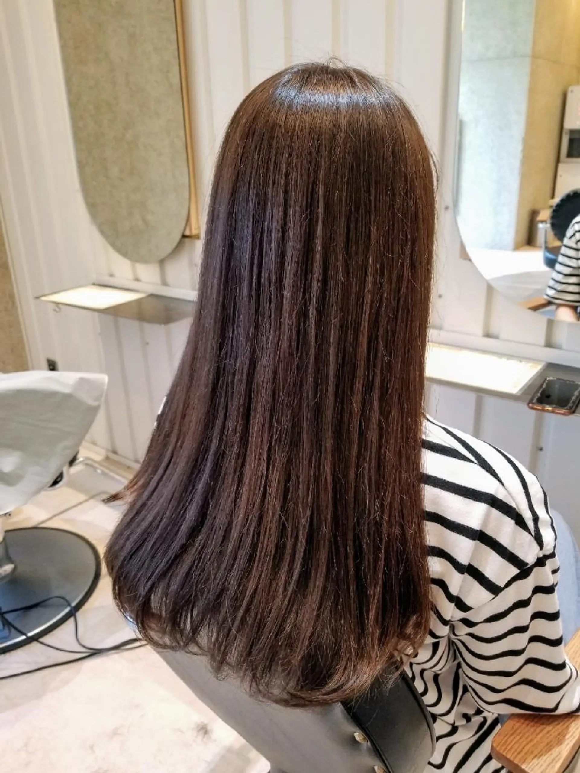 ロング カラー ブラウンカラー 🔴赤み消し/ 艶カラー落合　優🔴のヘアスタイル