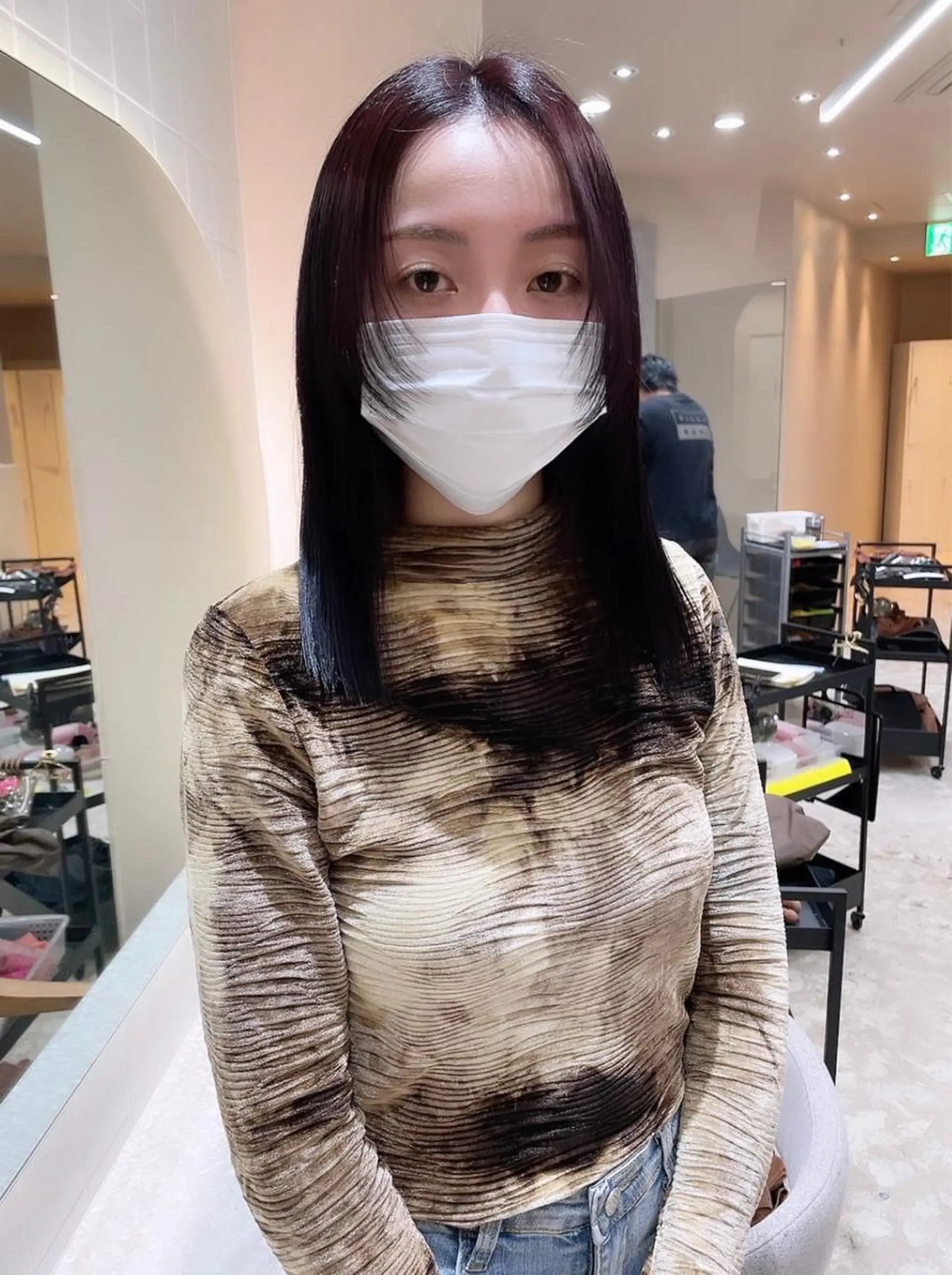 ミディアム 顔まわりレイヤー レイヤーカット Ess所属・YUKI / レイヤーカット🤍のヘアスタイル