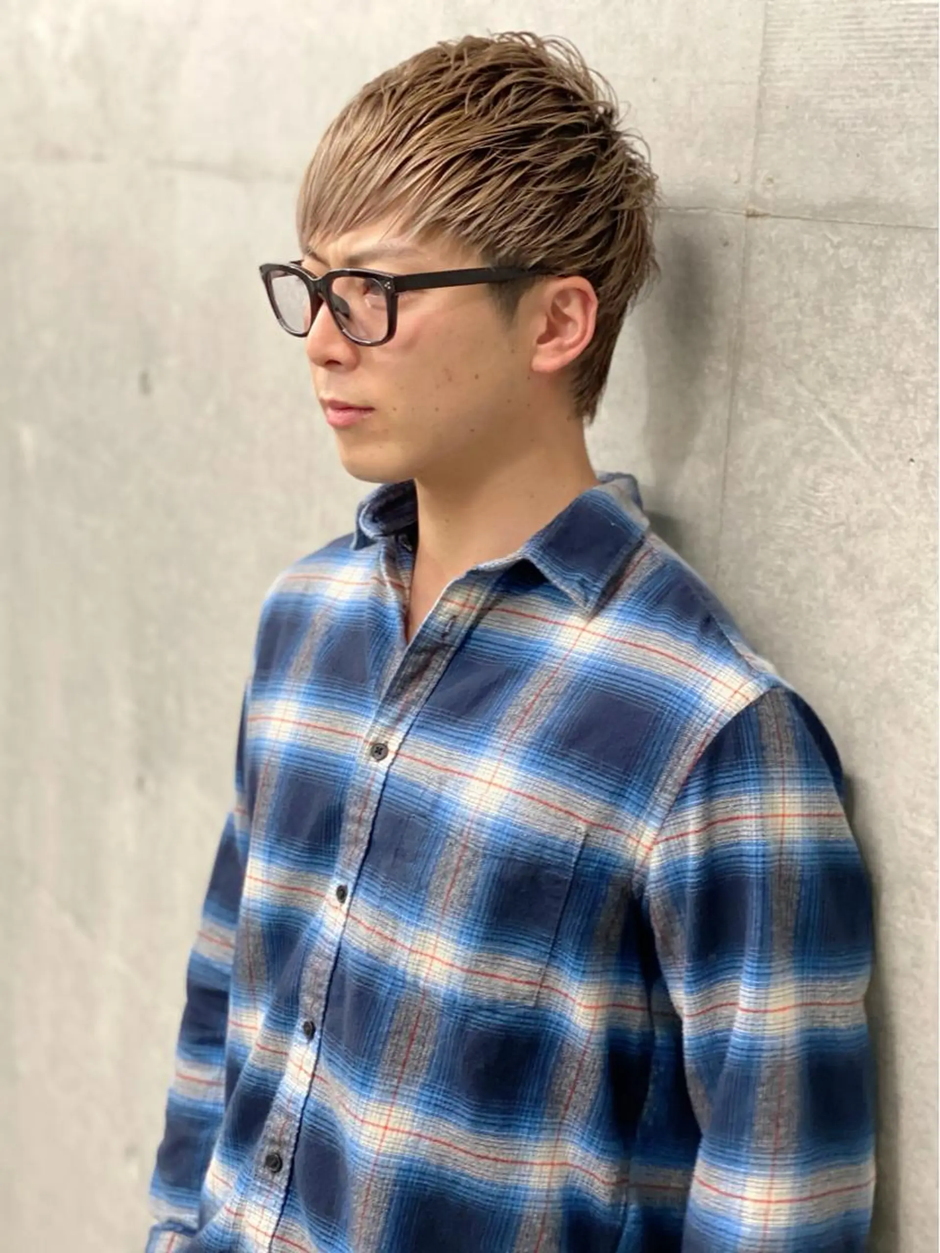 ショート メンズ メンズバレイヤージュ センターパート メンズハイライト メンズインナーカラー マッシュ アンリ【Henri】所属・原宿アンリ 山下卓也のヘアスタイル