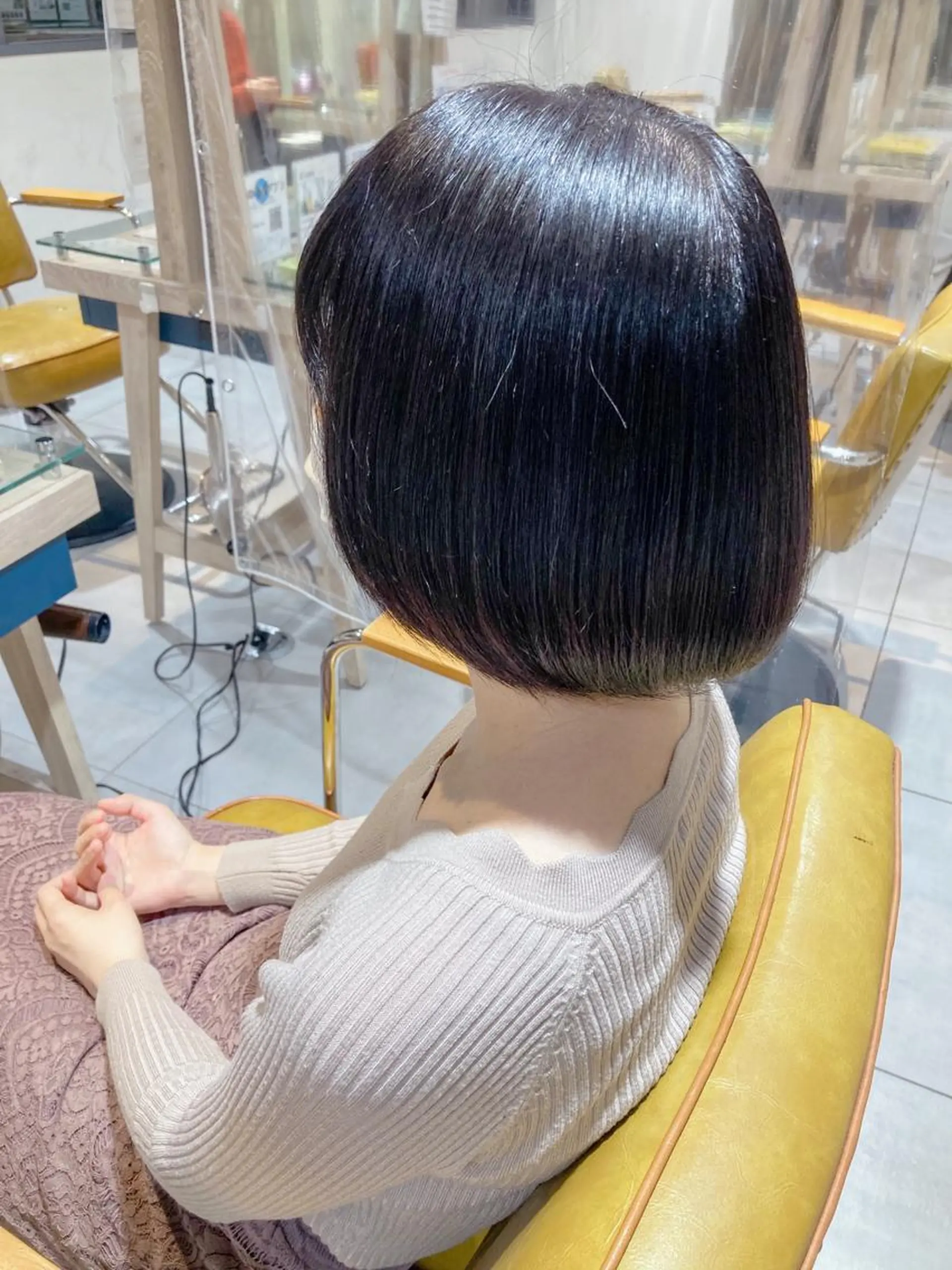 ショート カラー アッシュ パープルカラー パーマ/イルミナ カラー 三浦菜々子のヘアスタイル