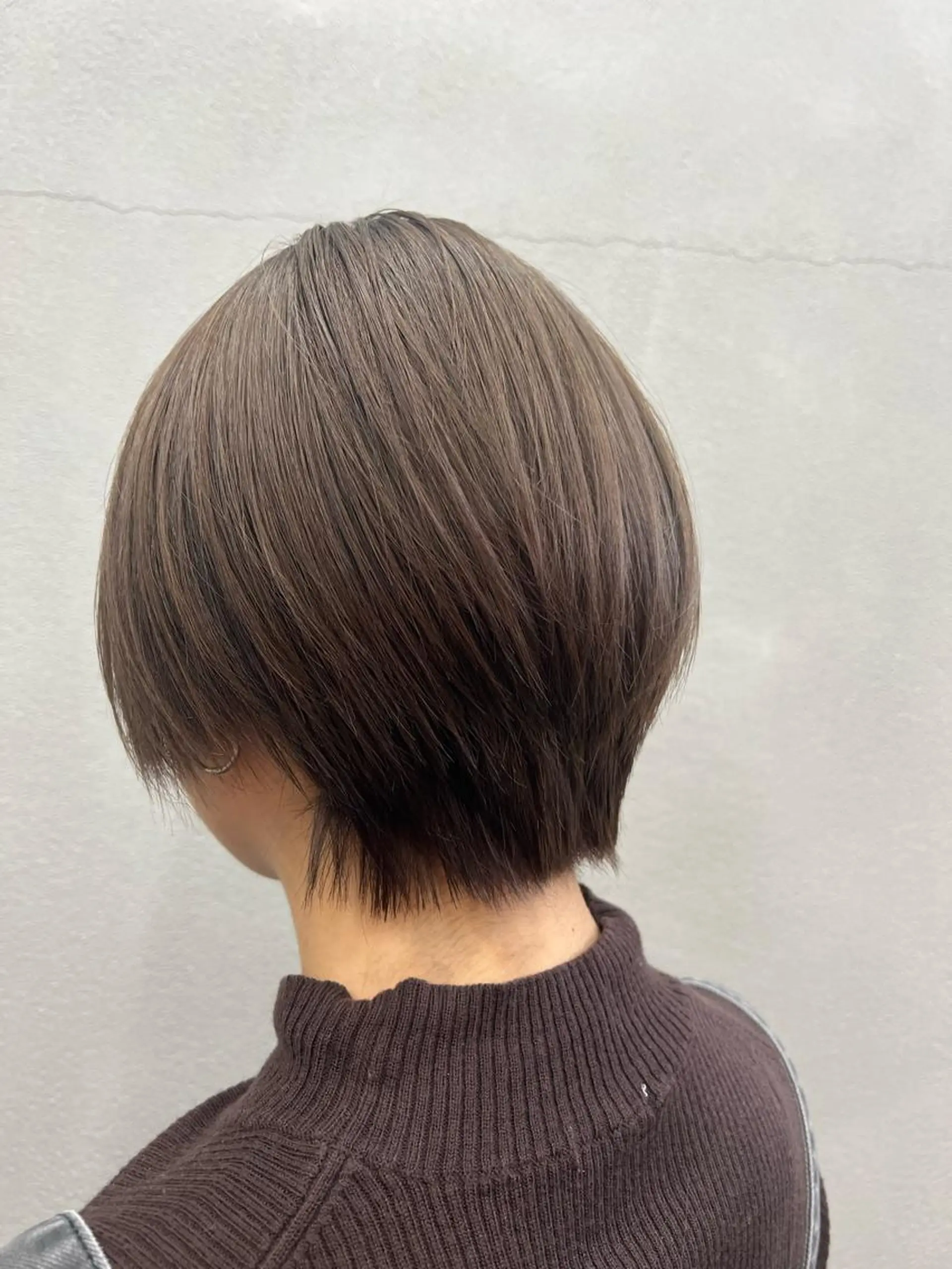 ショート カット ヘアカラー トリートメント 亀田 泰生のヘアスタイル
