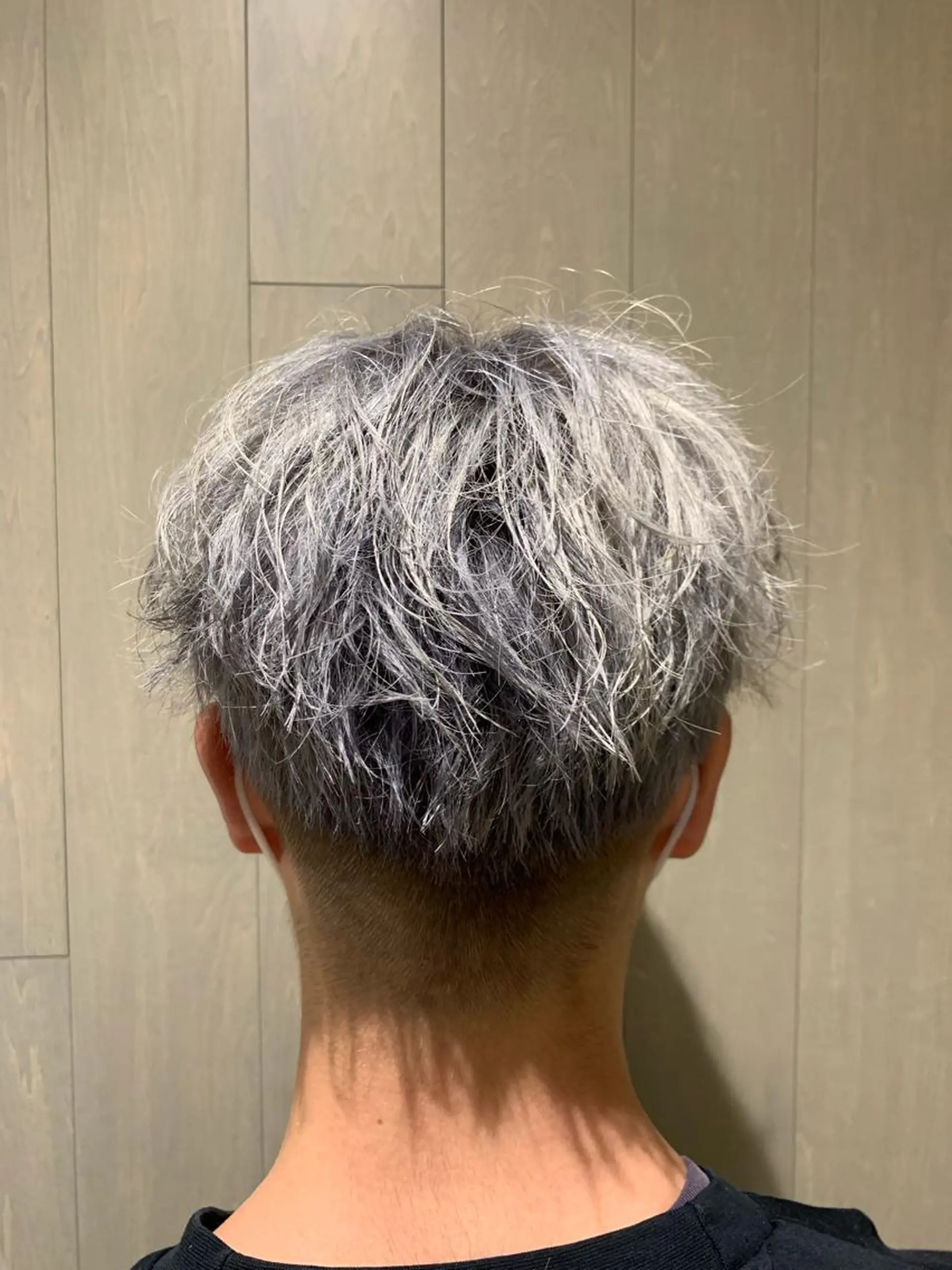 ショート カラー メンズ 糟谷 慈英のヘアスタイル