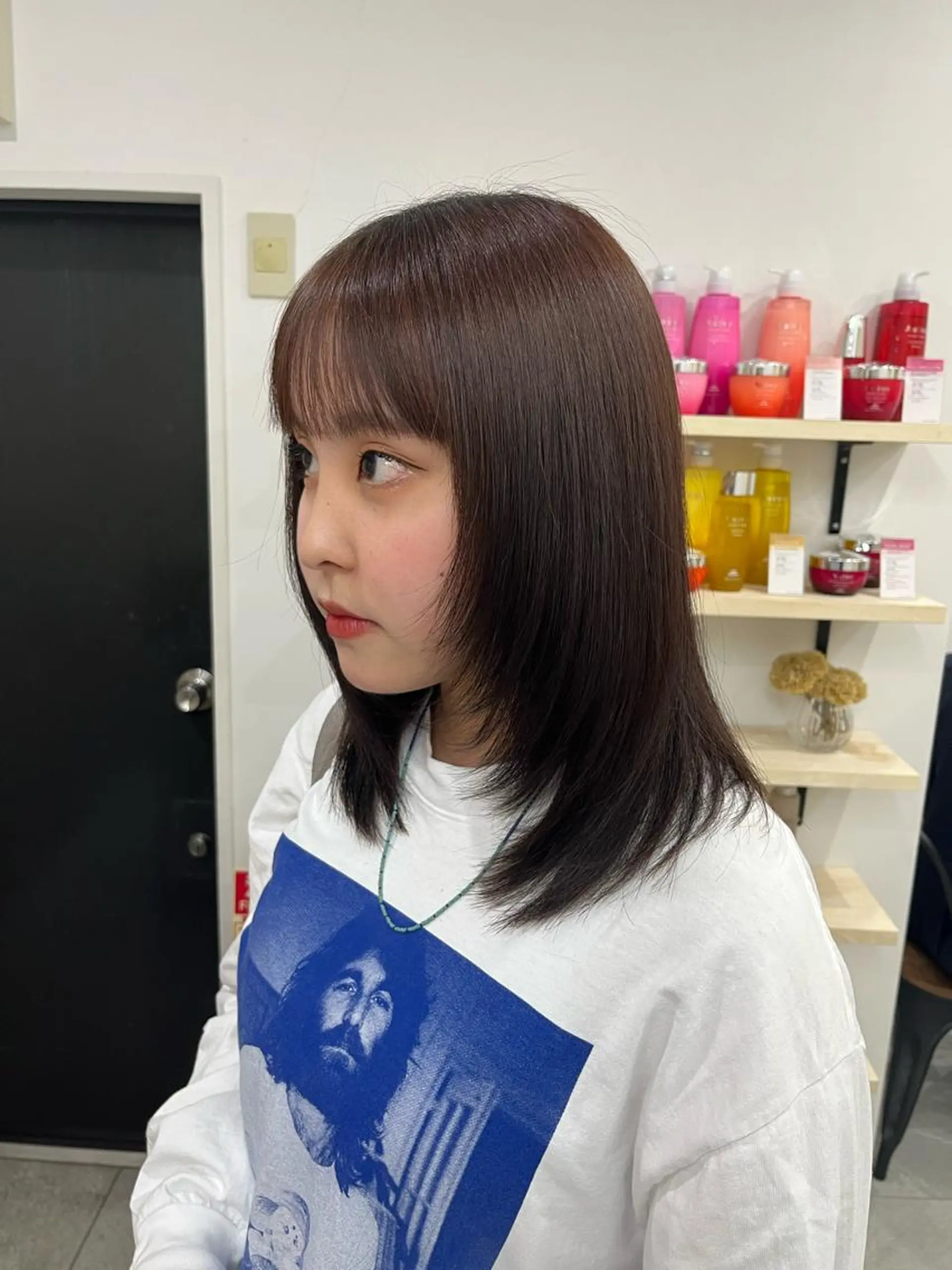 ミディアム 顔まわりレイヤー 顔周りカット レイヤーカット カットモデル募集🐺 らいと💎のヘアスタイル