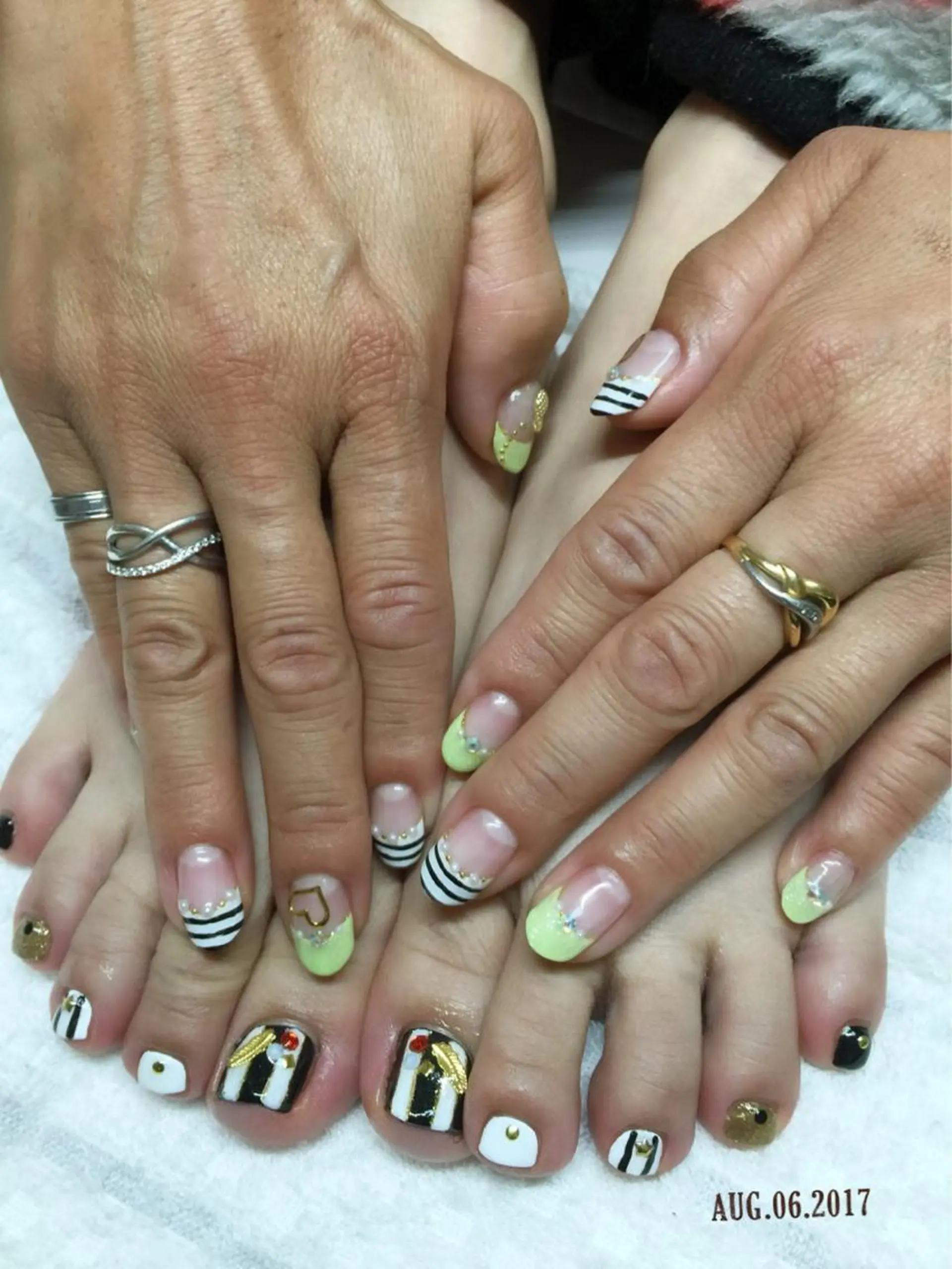 ネイル フットネイル ハンドネイル Sakura NaiLのネイルデザイン
