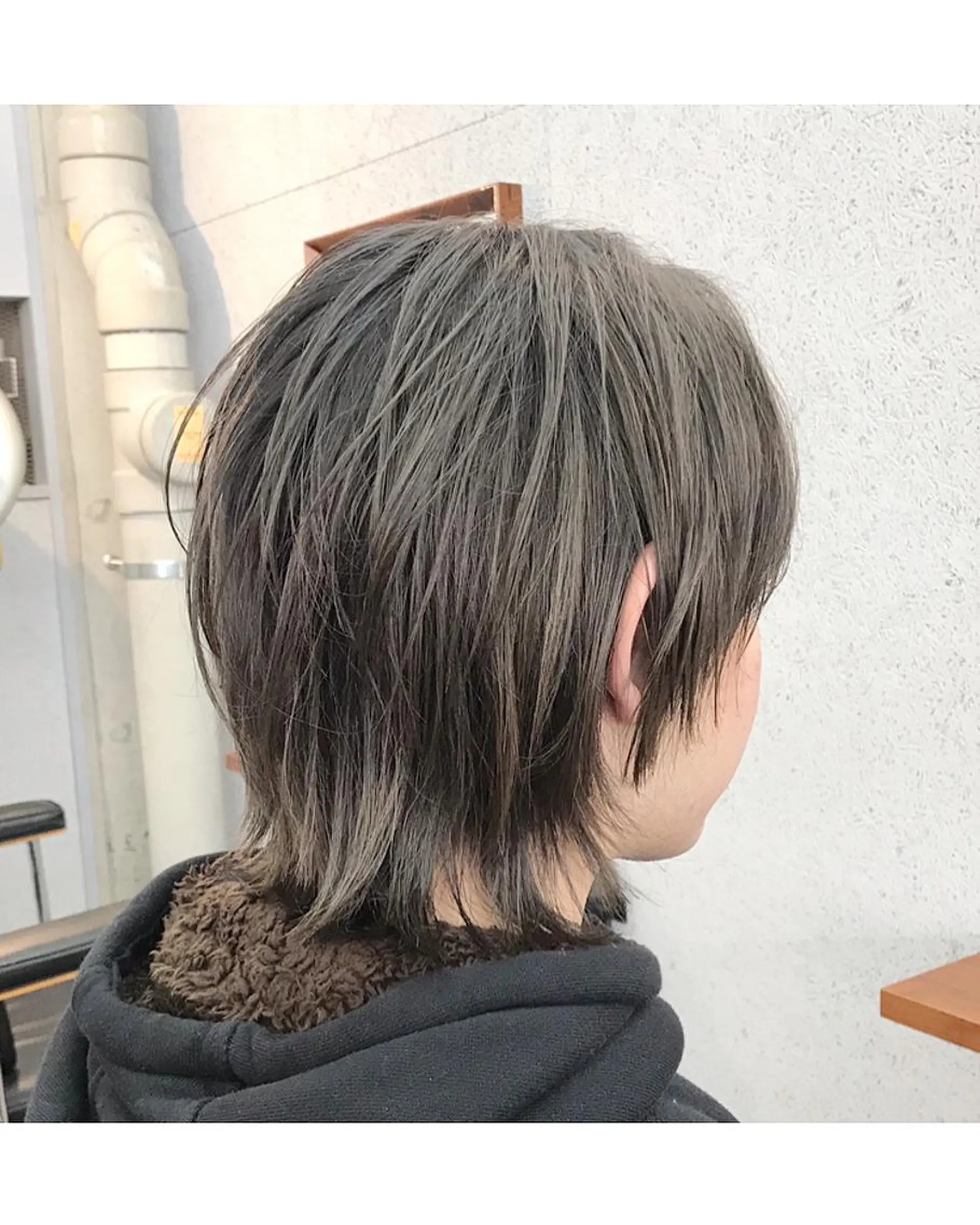 ミディアム カラー メンズ メンズウルフカット アッシュ アッシュグレー ウルフカット カット ヘアカラー トリートメント ヘアセット ✂︎ウルフ・ショート ✂︎MIKUNIのヘアスタイル