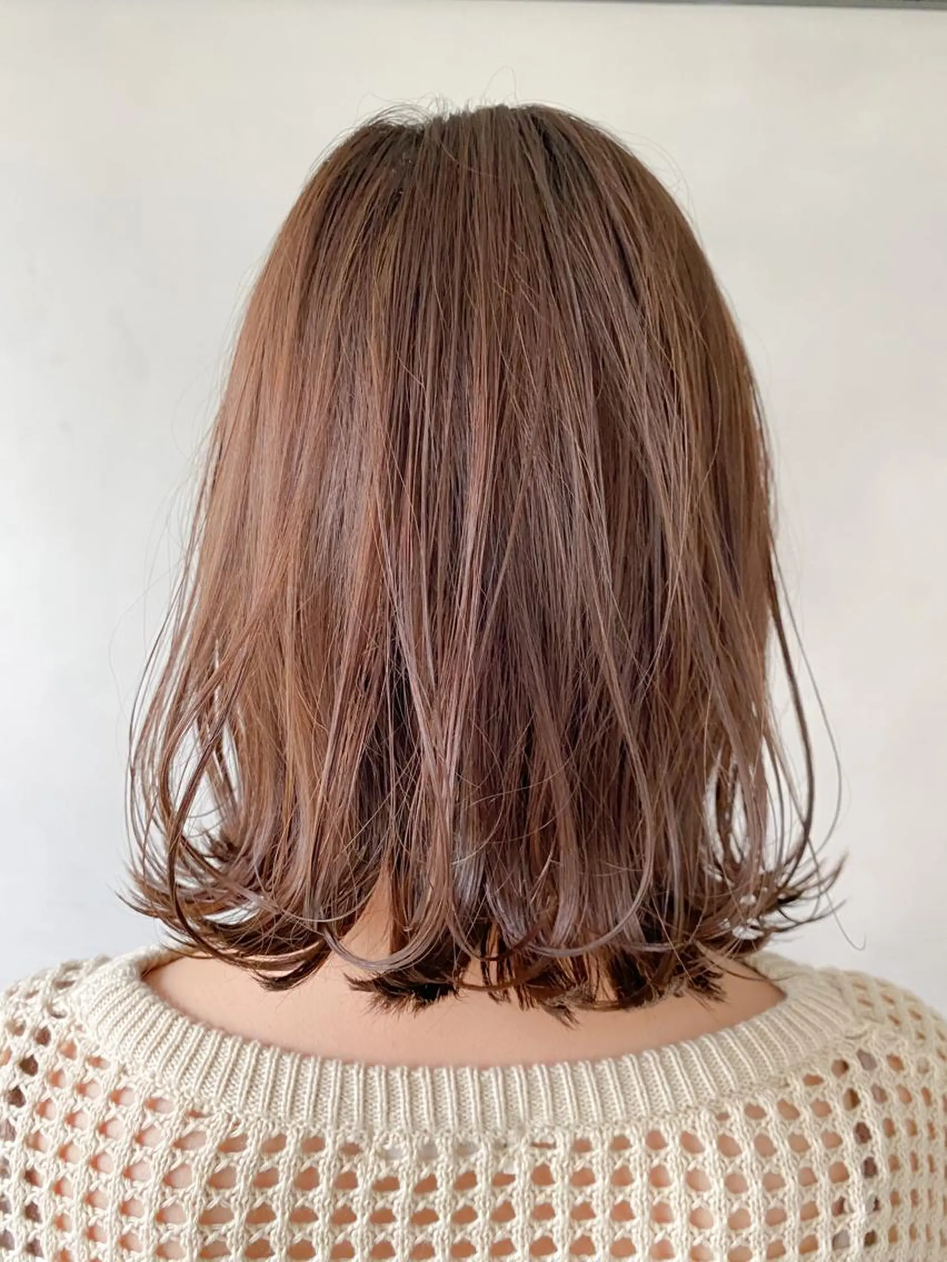 ミディアム ヘアアレンジ 外ハネヘア 🤍似合わせカット/ 艶カラー/表参道🫧のヘアスタイル