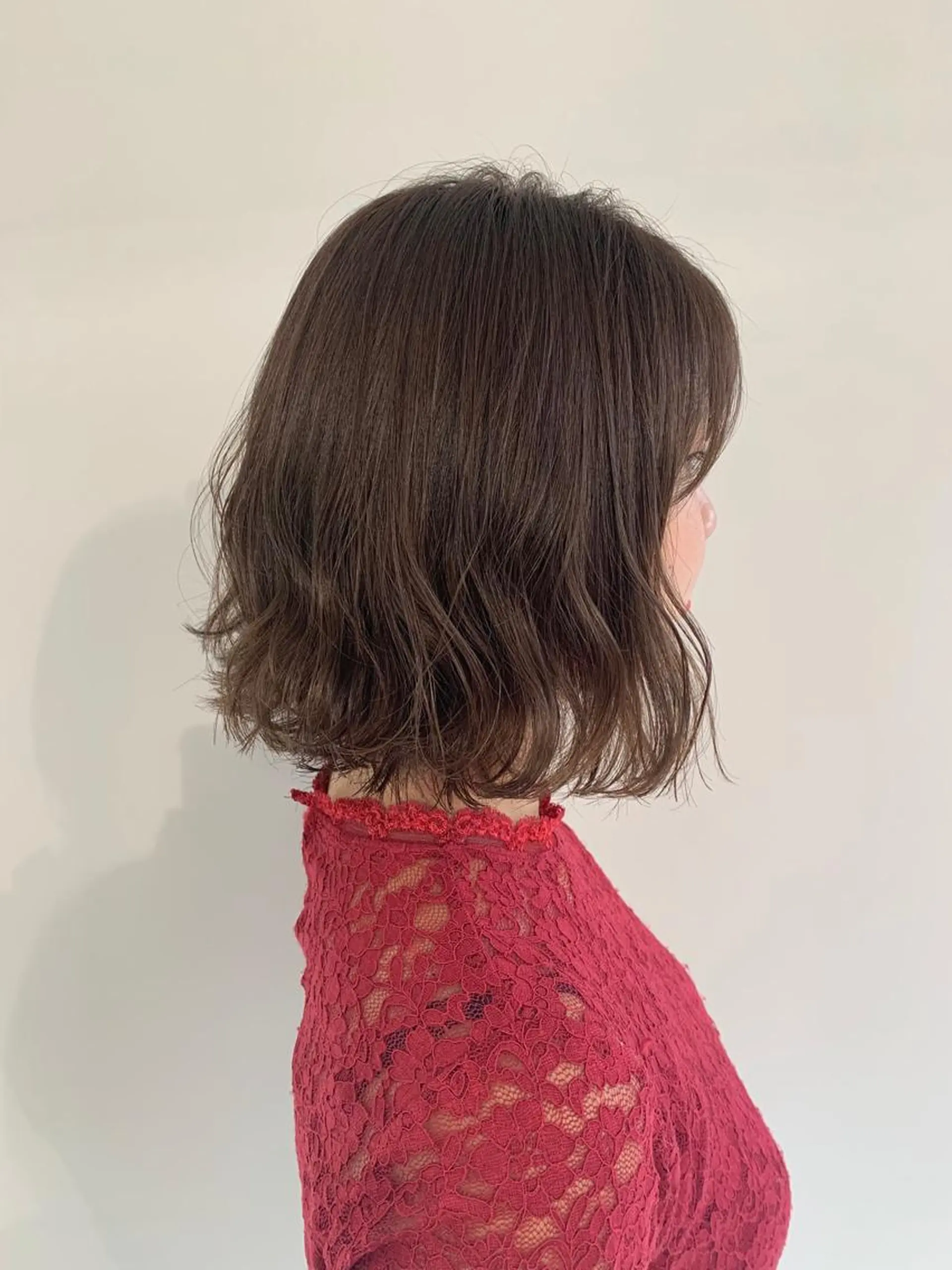 ミディアム カラー パーマ ヘアアレンジ アディクシーカラー 透明感カラー カット ヘアカラー トリートメント 加藤 綾華のヘアスタイル