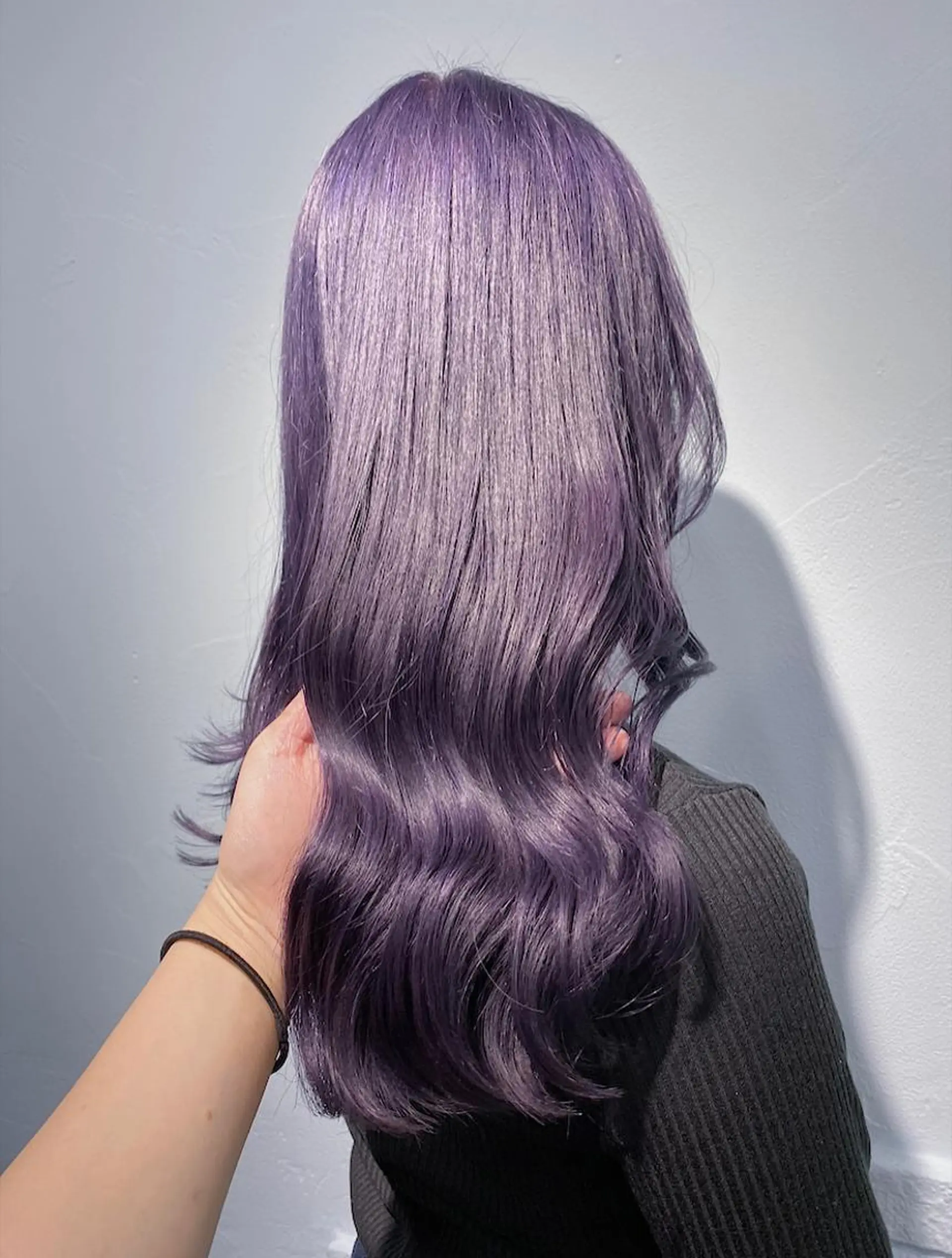 ロング カラー ヘアアレンジ ヘアカラー トリートメント 寒色アイドルカラー JUNOチナツのヘアスタイル