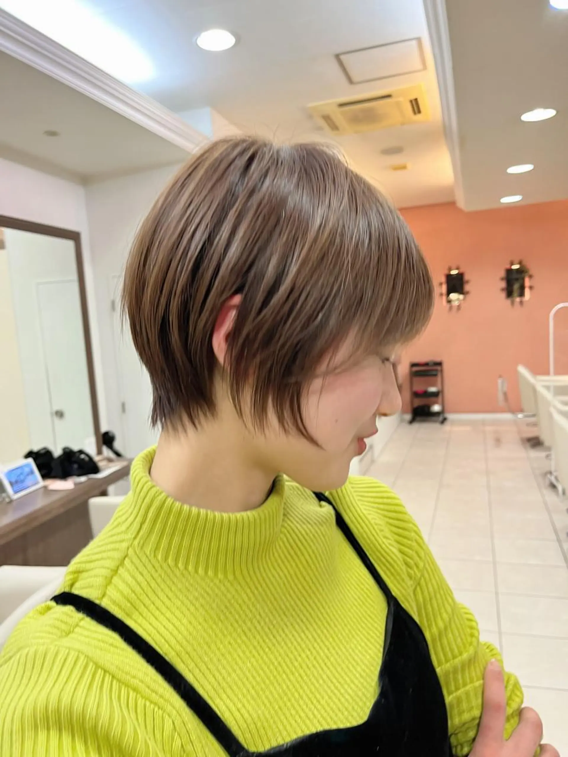ショート ショートヘア 小顔カット カット トリートメント ✨髪質改善・縮毛矯正 専門美容室マーベルのヘアスタイル