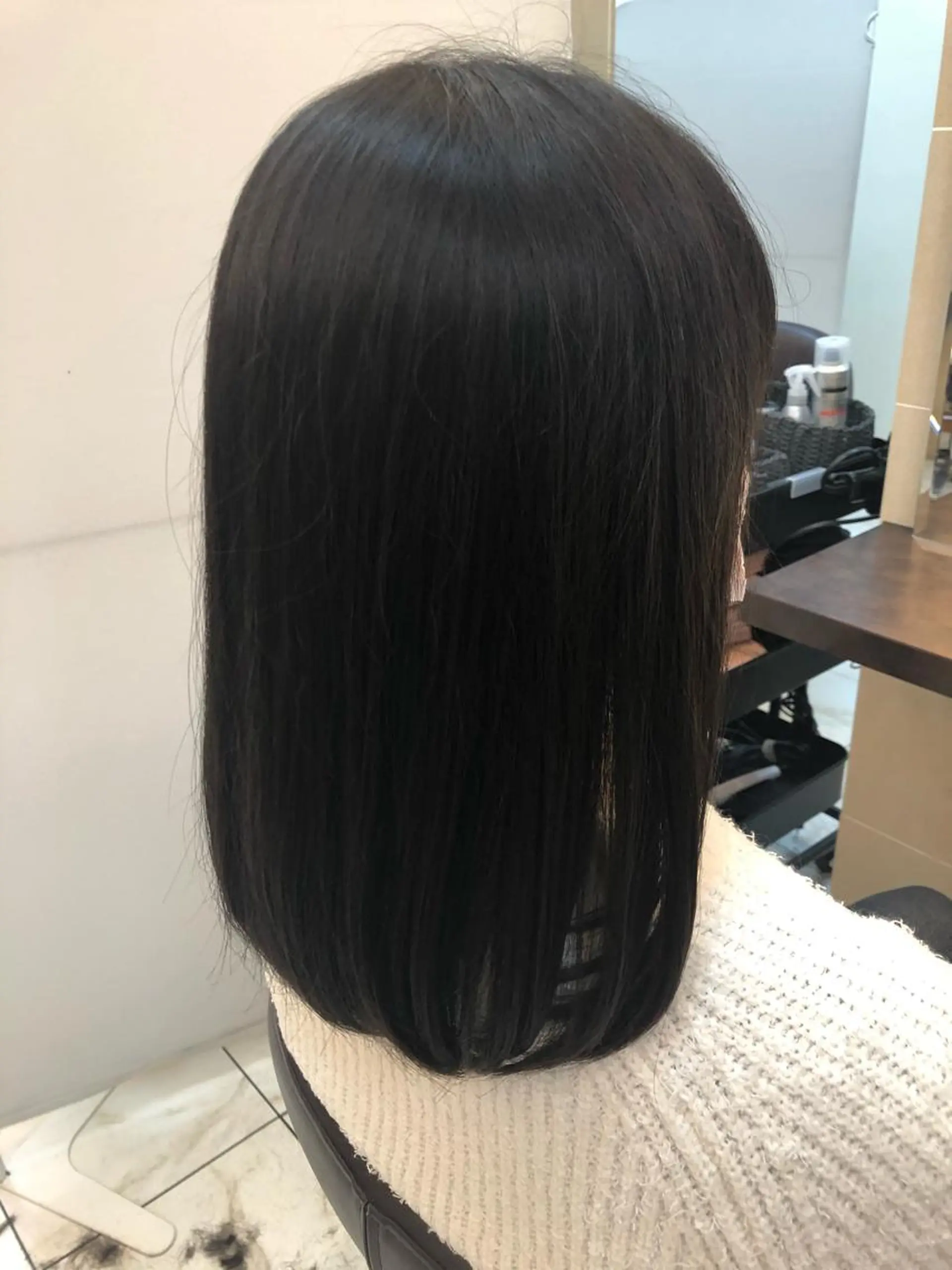 セミロング 垢抜け透明感カラー 🌻篠崎あずさ🌻のヘアスタイル