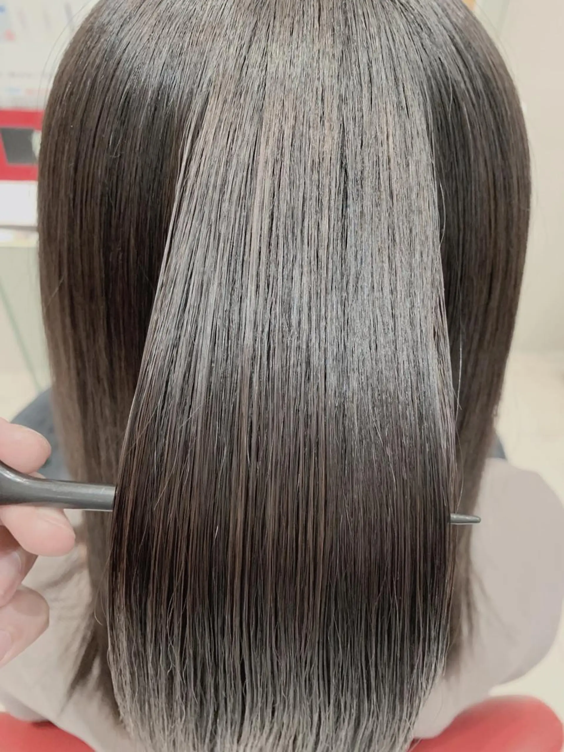 セミロング 髪質改善 金井 郁弥のヘアスタイル