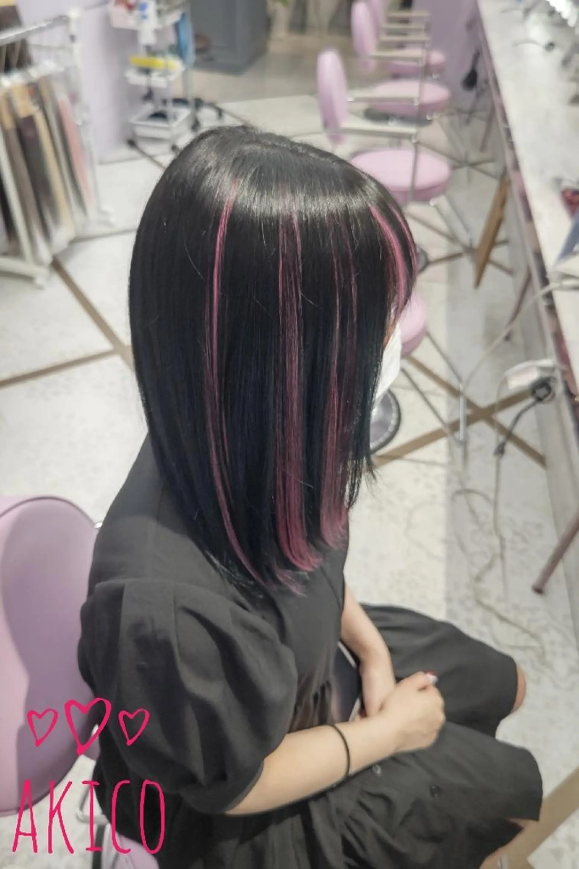 セミロング エクステ LUXBE GALLERY なんば駅前店所属・ラックスビーギャラリ ー AKICOのヘアスタイル