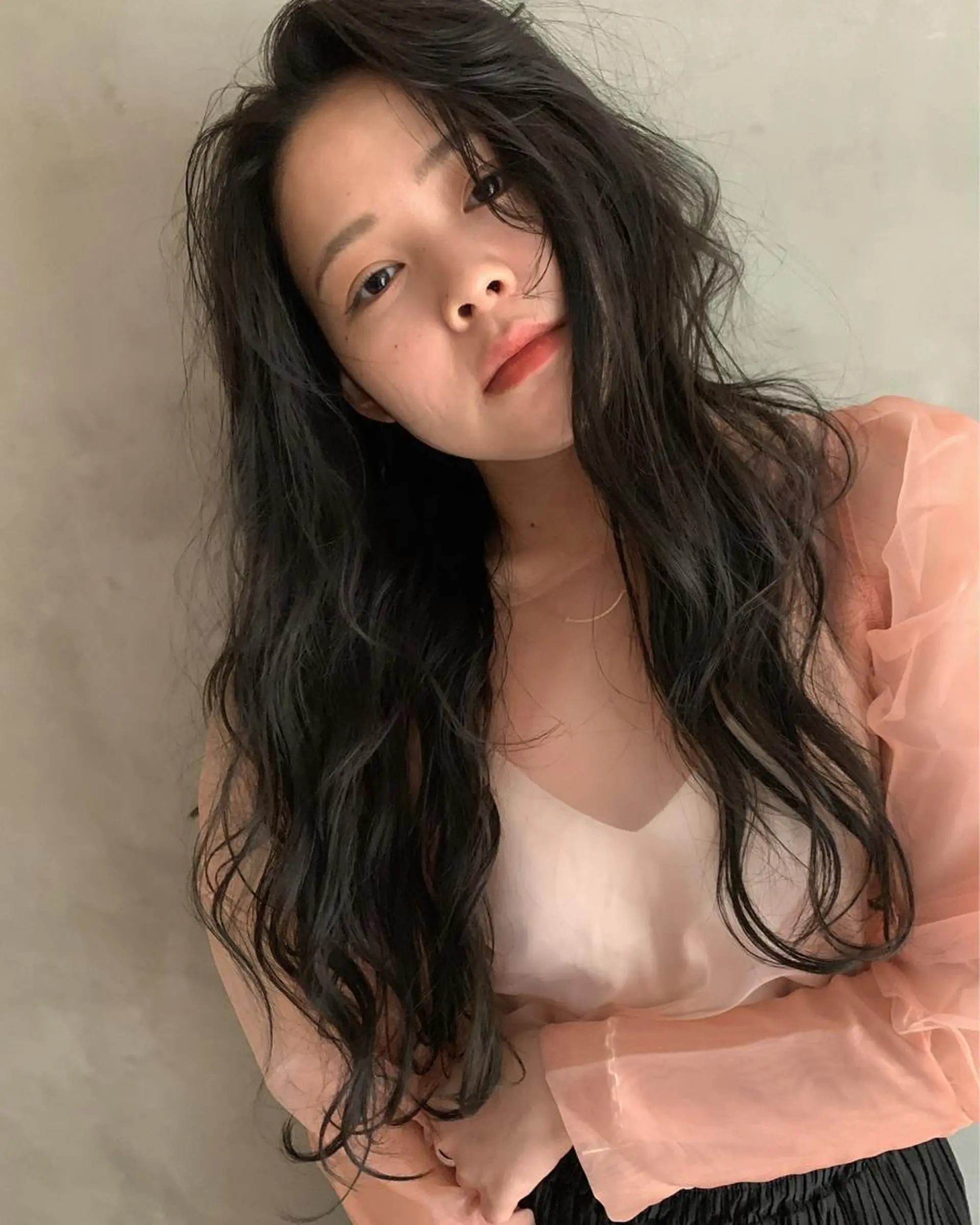 ロング カラー パーマ カット パーマ トリートメント アンニュイヘア🪽 ayumiのヘアスタイル