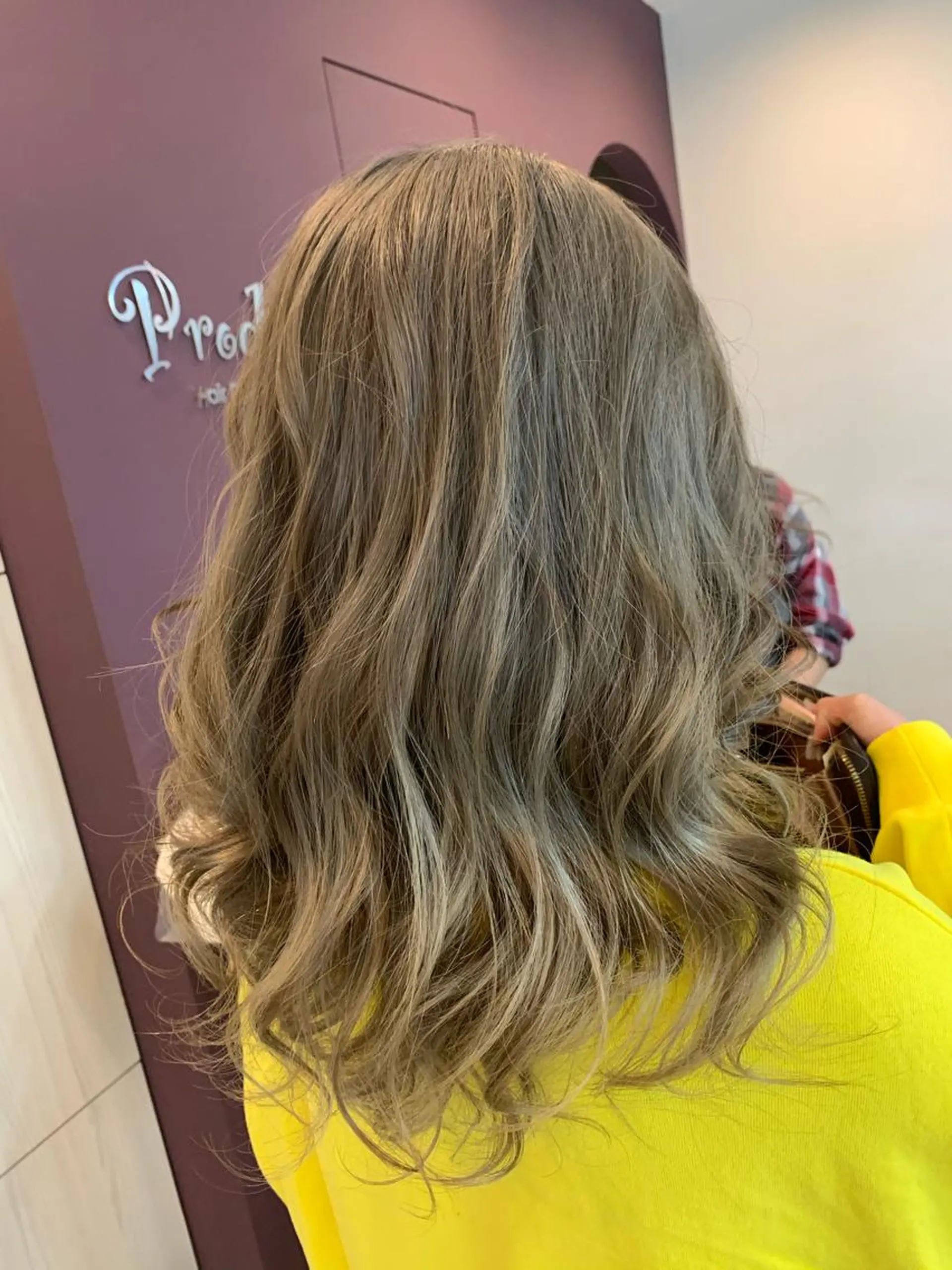 セミロング ヘアカラー ヘッドスパ どんな髪の悩みも解決 します✨田嶋俊一✨のヘアスタイル