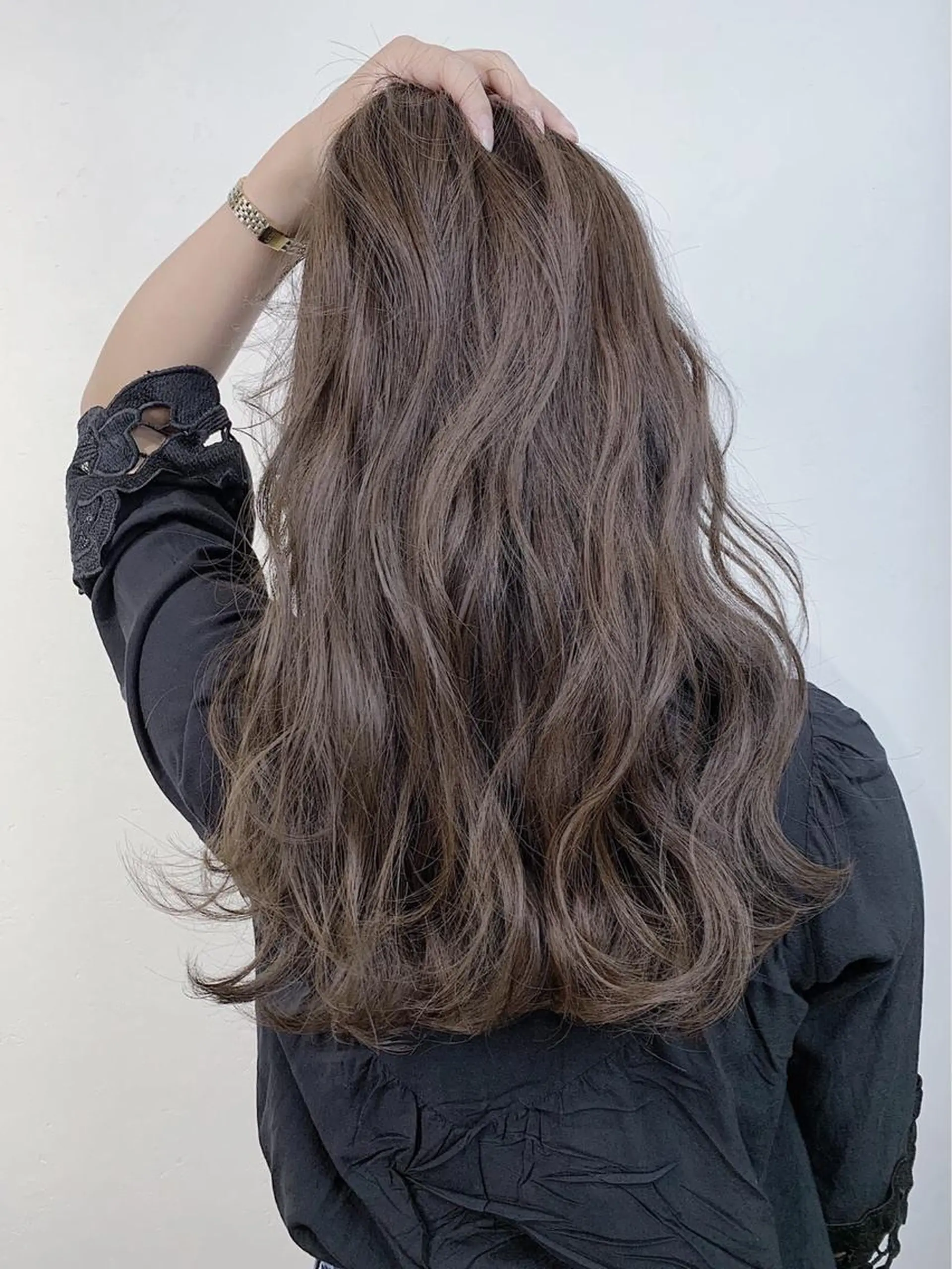 セミロング カラー _WHITE+ 南海難波店のヘアスタイル