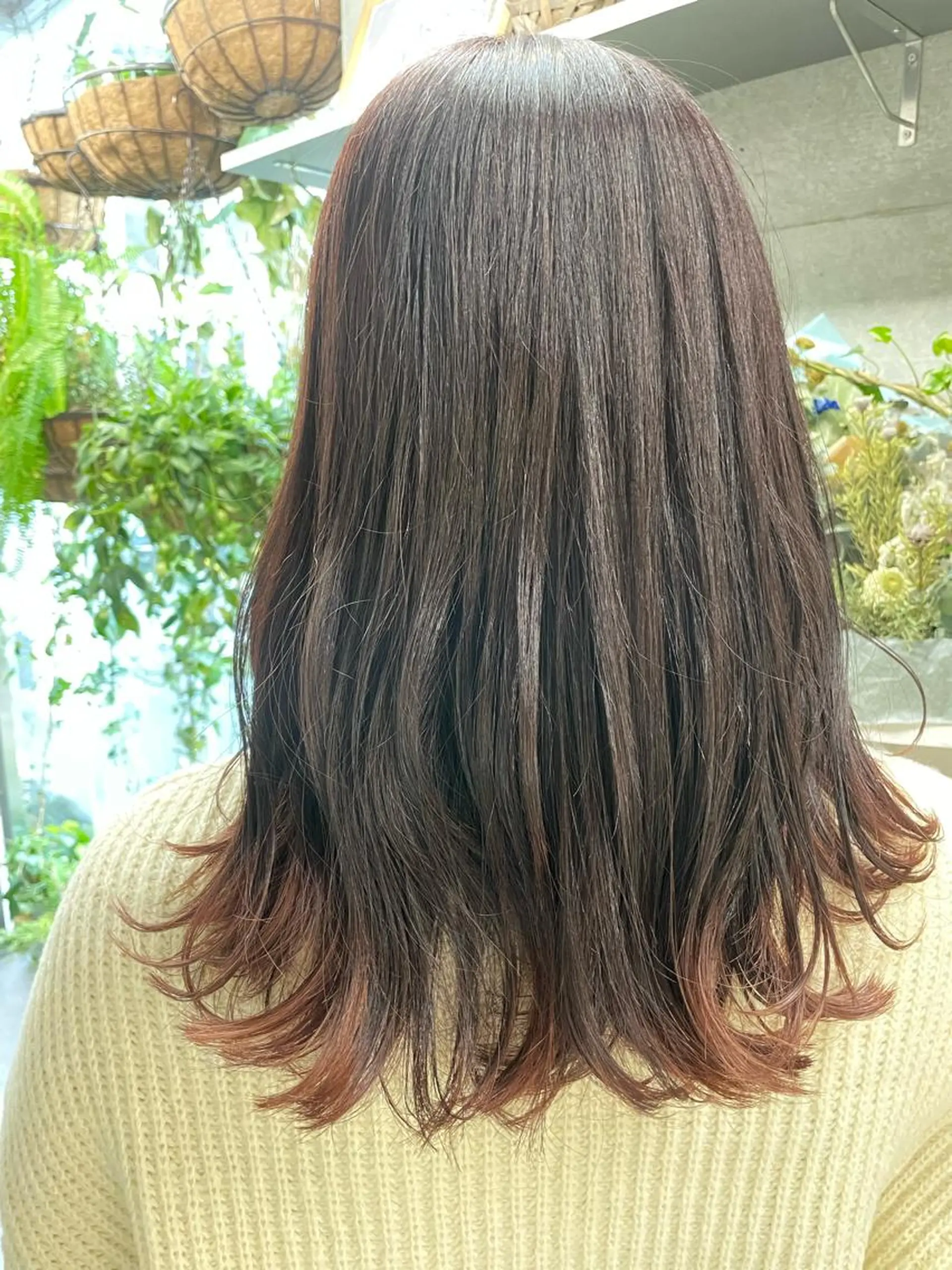 セミロング アッシュ ボブ くびれヘア ハイライト レイヤーカット 透明感／髪質改善 遠藤良祈のヘアスタイル