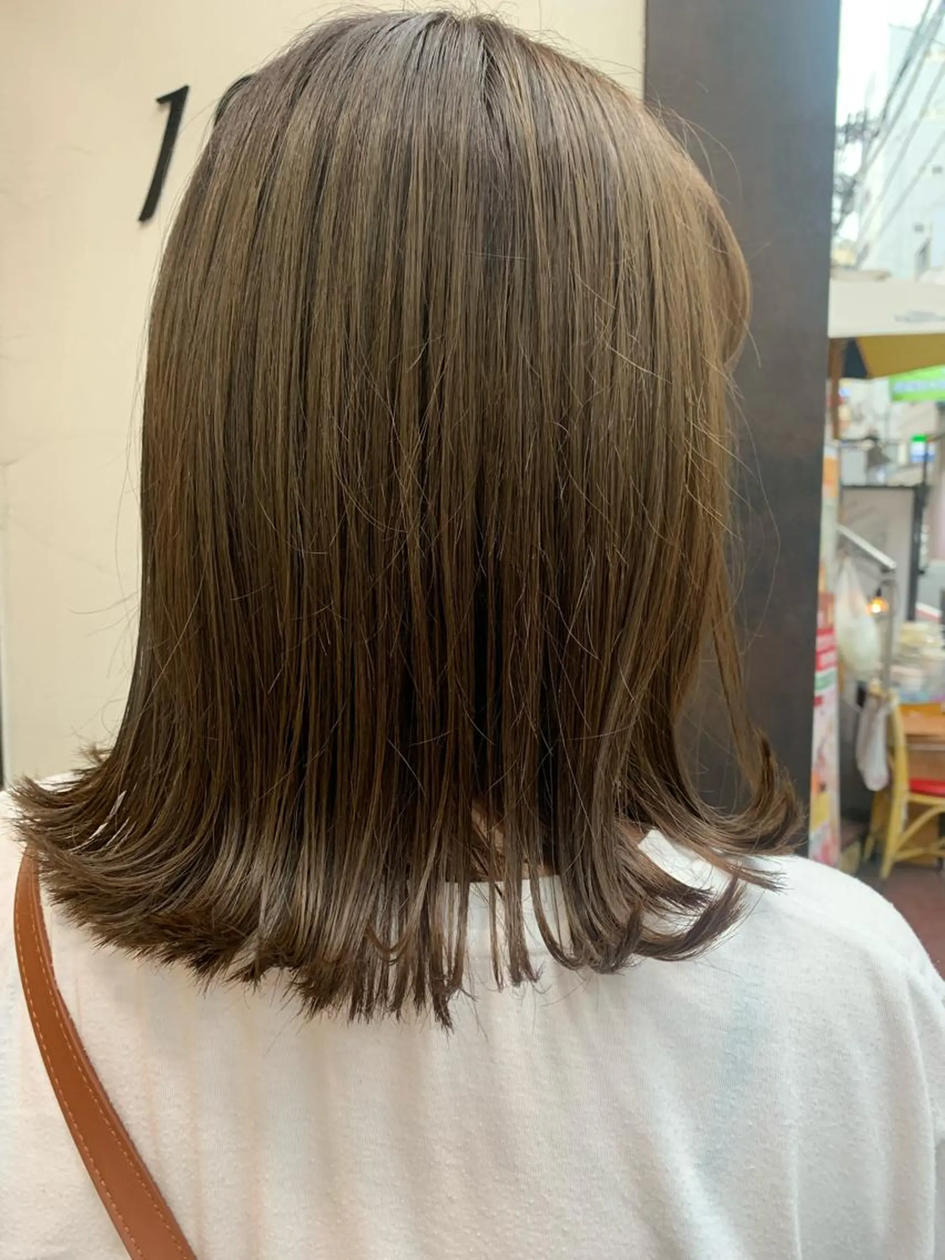 セミロング カラー ベージュカラー オリーブベージュ 田畑 優希のヘアスタイル