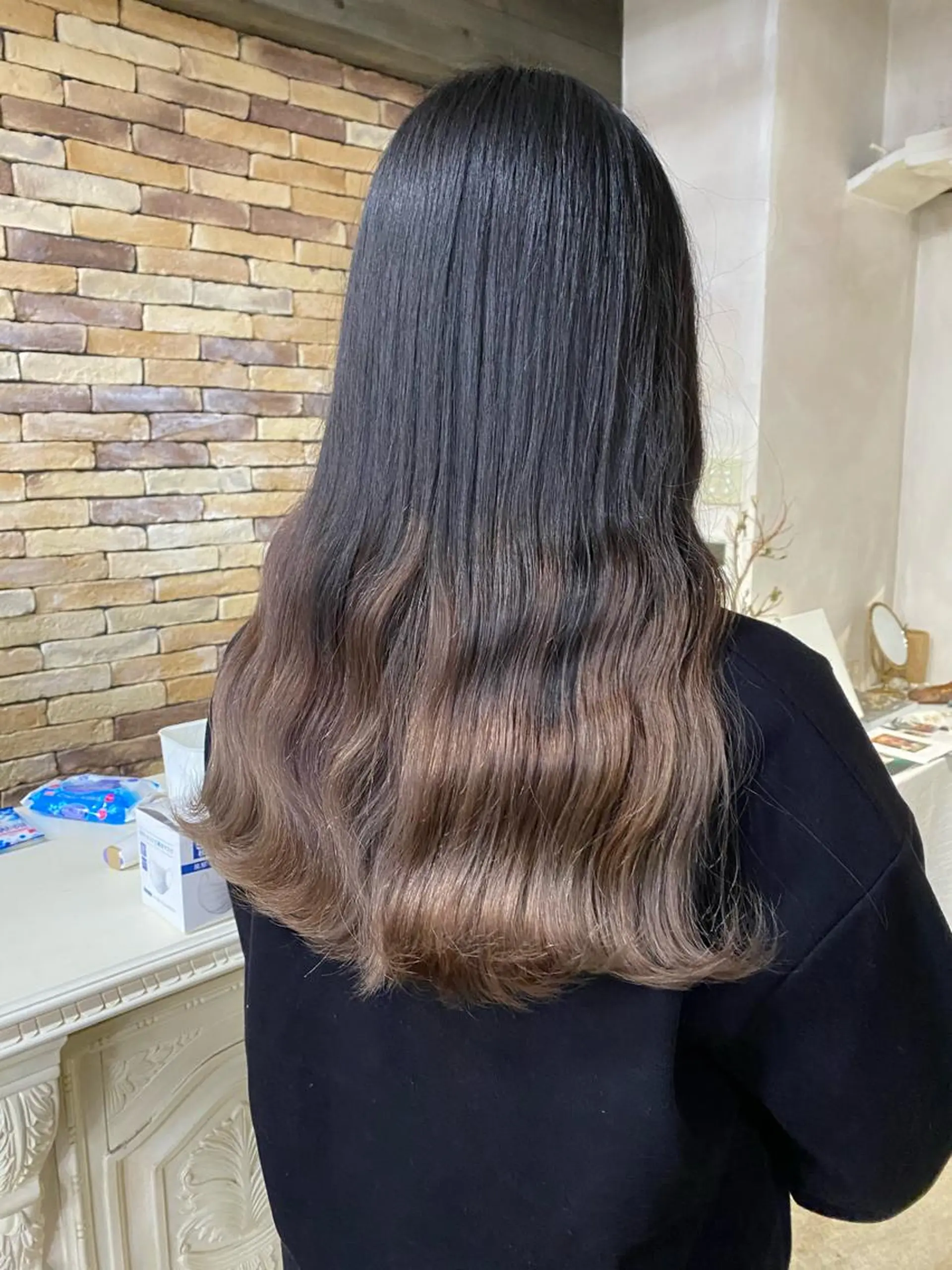 ロング カラー ベージュカラー ブリーチ グラデーションカラー ヘアカラー ALLY（アリー）所属・ミニモお気に入り数 No.1宍戸雄弥のヘアスタイル