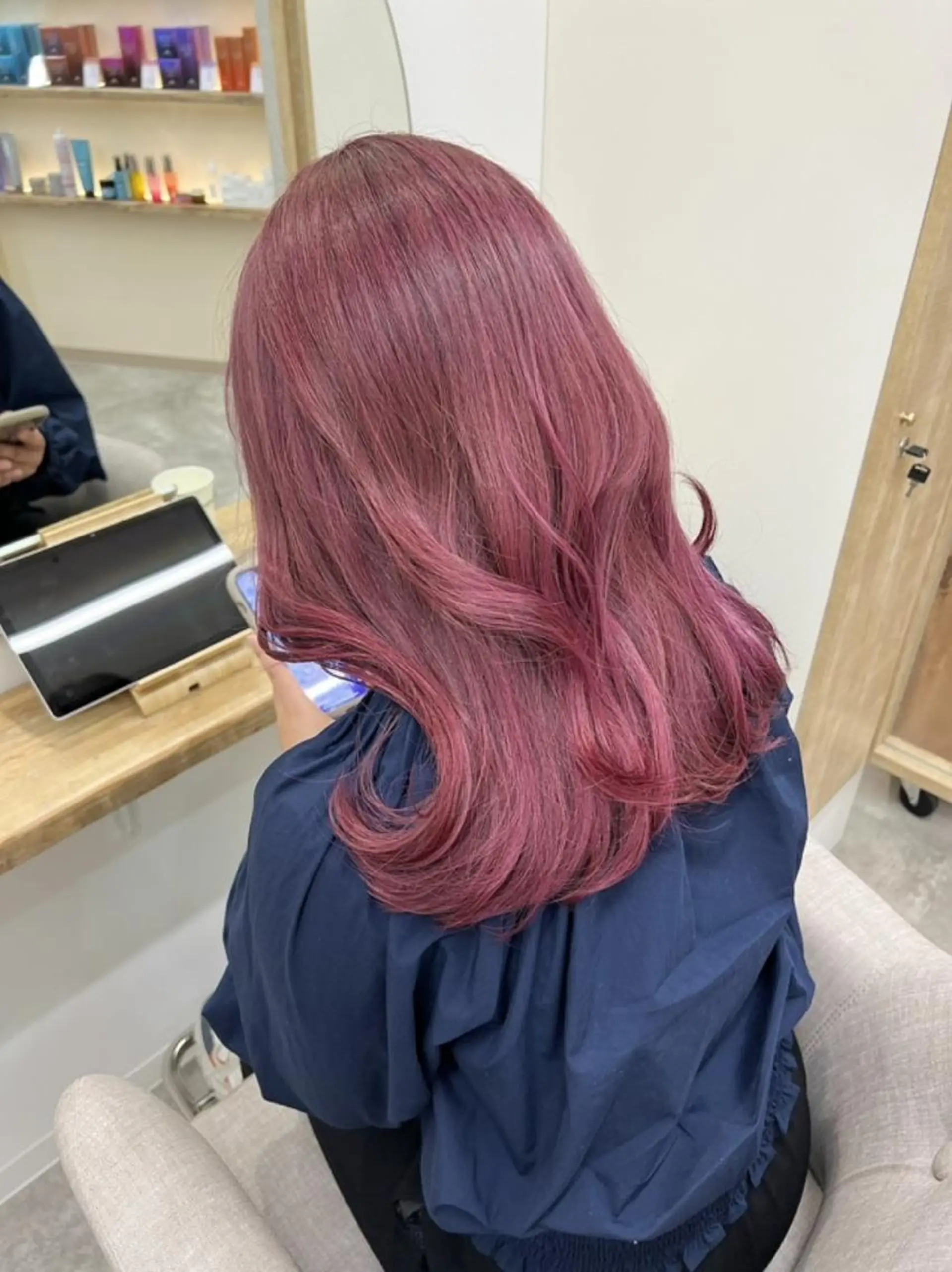 カラー ロング ブリーチ カシス Nao ナオのヘアスタイル