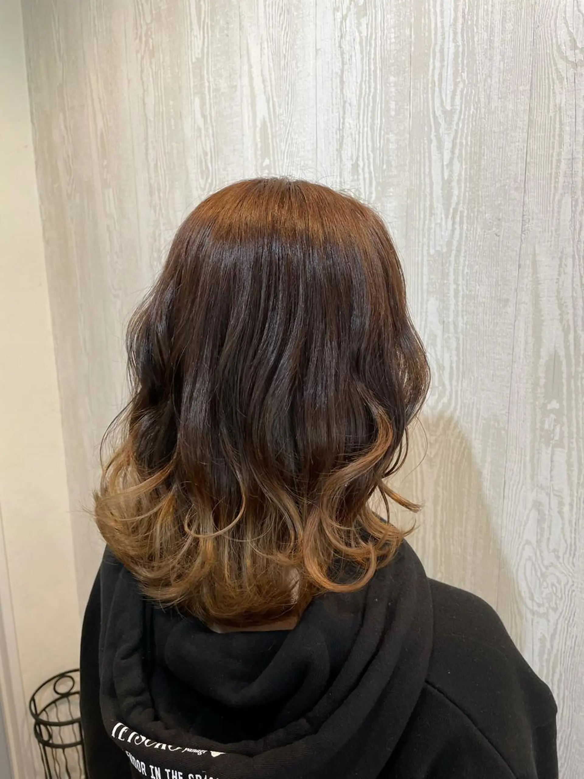 ミディアム カラー ブリーチ グラデーションカラー TELA HAIR 守谷のヘアスタイル