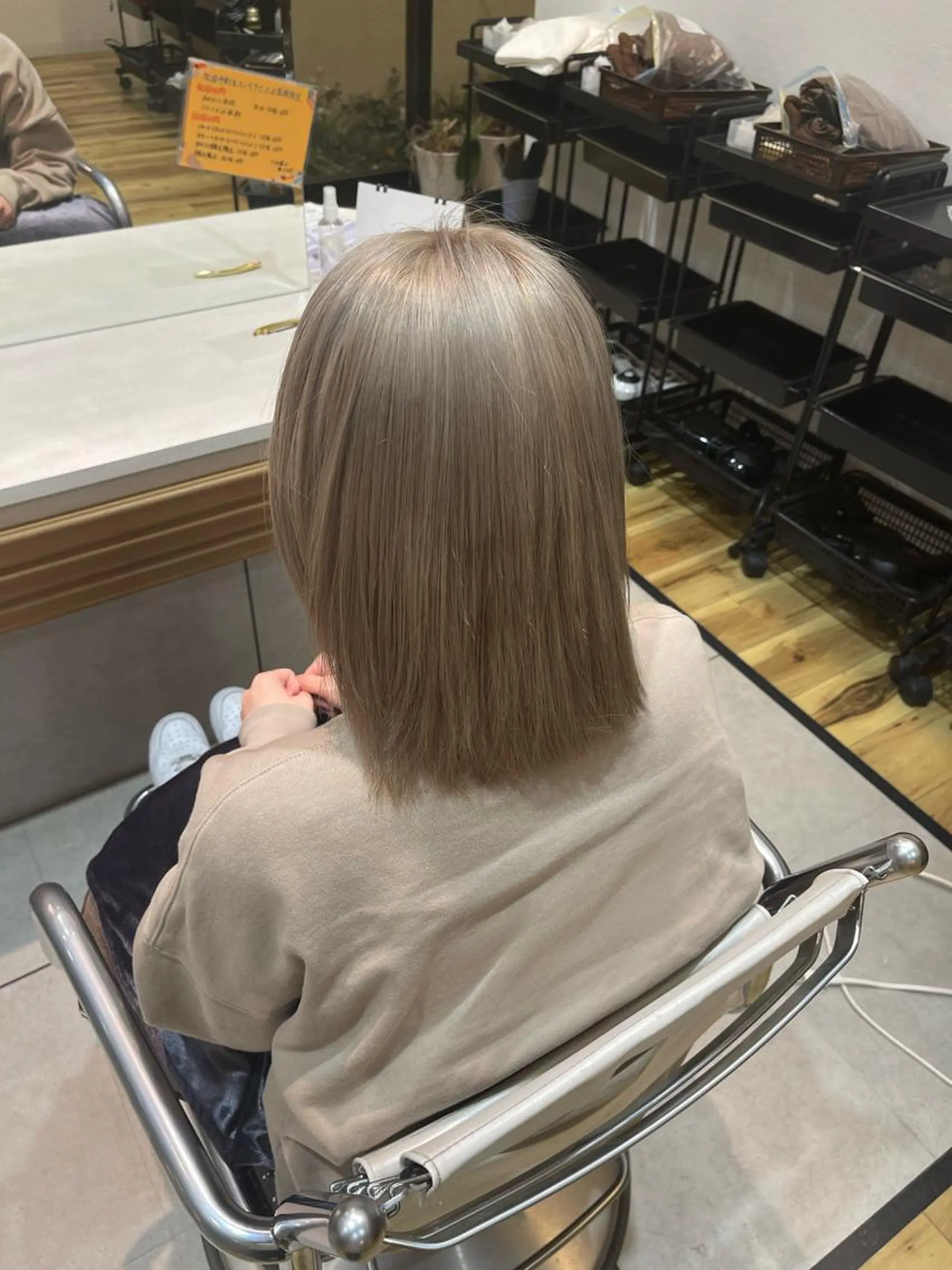 ミディアム ヘアカラー enn.bleach by t.a.g所属・碇山 楓己のヘアスタイル
