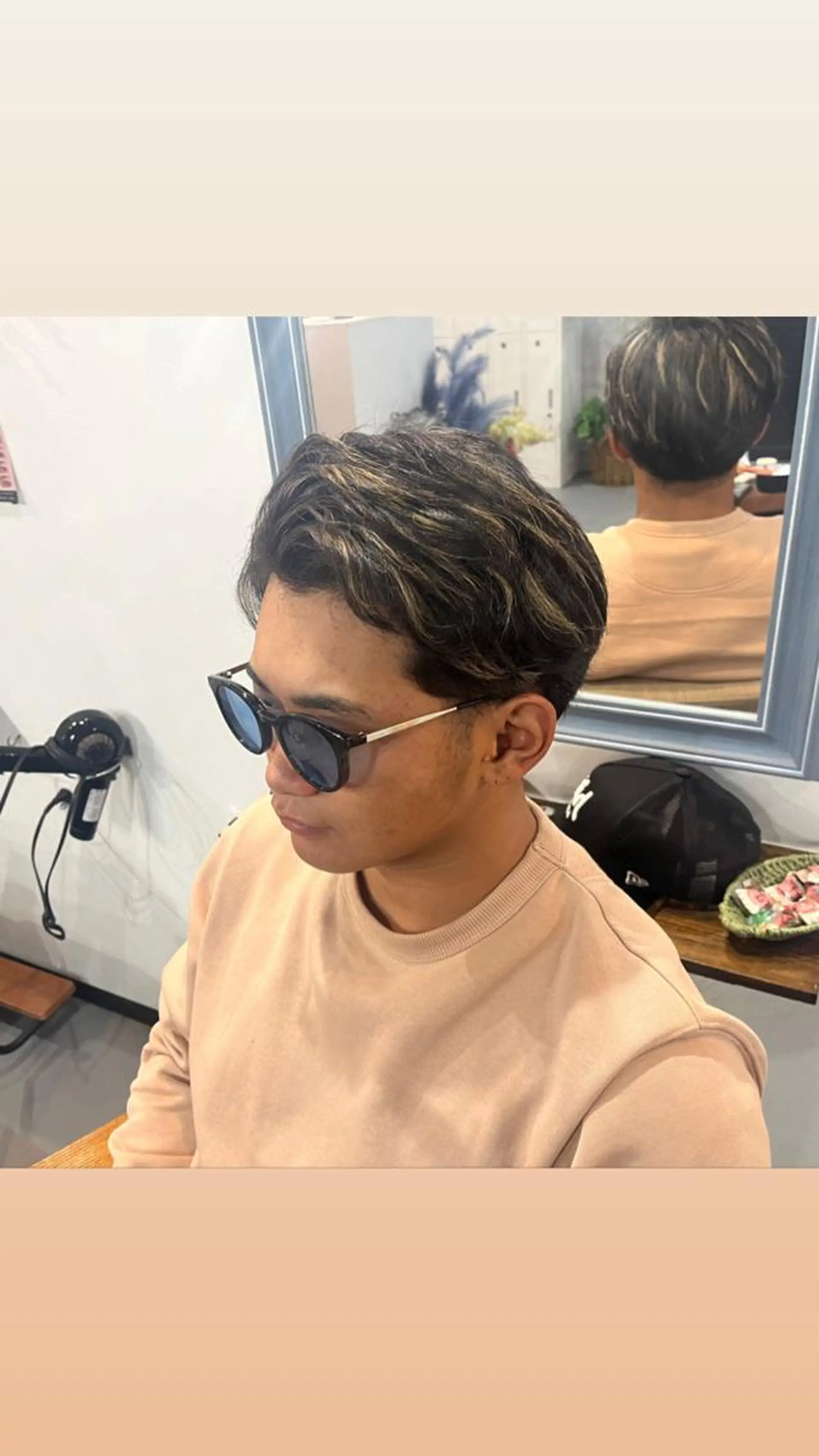 カラー メンズ メンズハイライト ハイライトカラー カット Sherry大国町所属・Sherry大国町 HIKARUのヘアスタイル