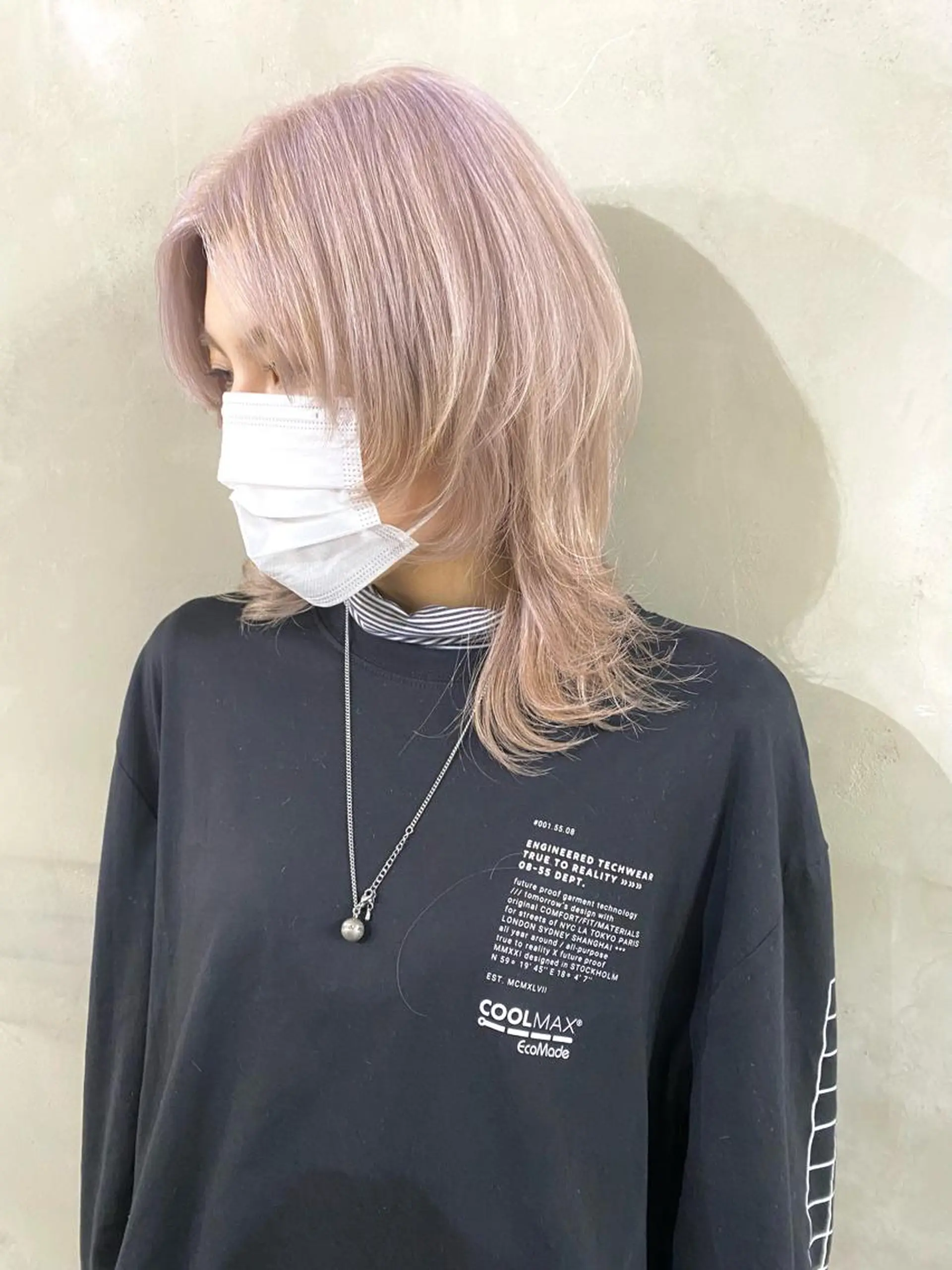 ミディアム カラー ヘアアレンジ メンズ 抜きっぱなしブロンド ササキカズマのヘアスタイル