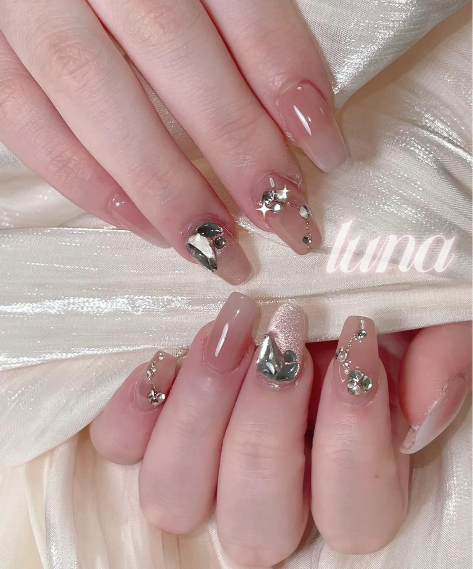 ネイル luna nail ＆eyelashのネイルデザイン