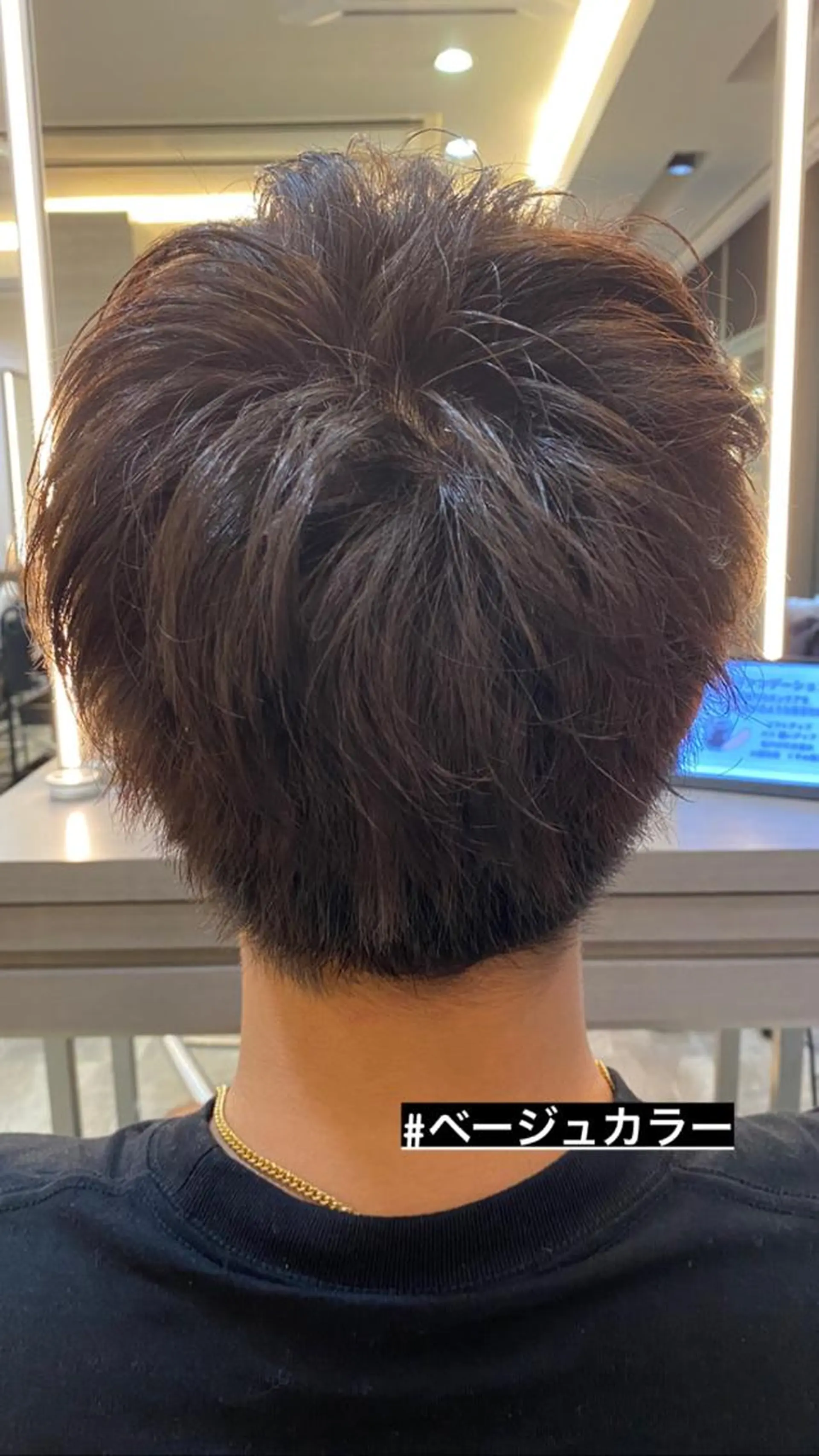 ショート カラー メンズ ベージュカラー 黒髪 garage.所属・吉田 慎冴のヘアスタイル