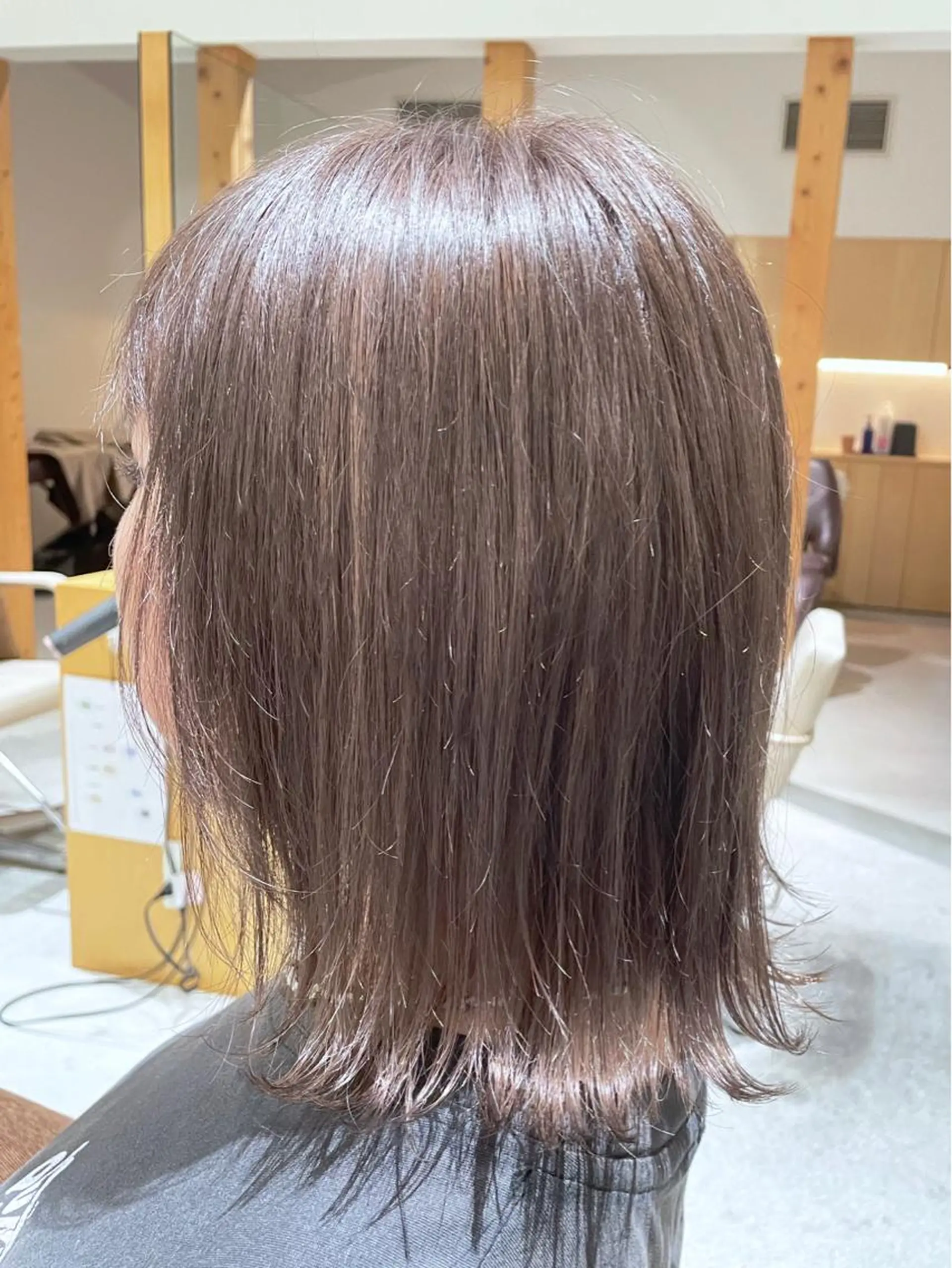 カラー グレージュ ラベンダーカラー 中西倖 トップスタイリストのヘアスタイル