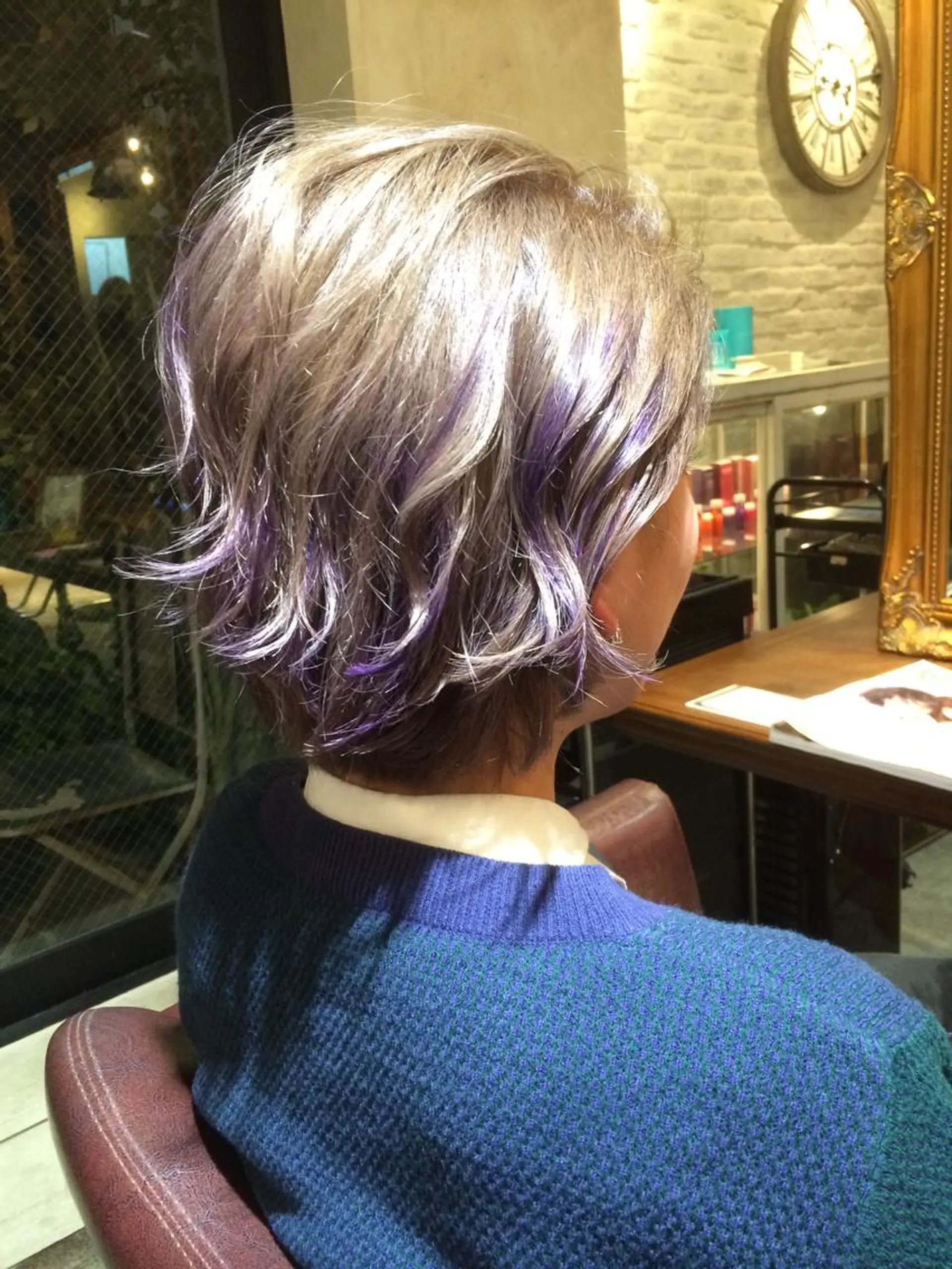 ショート カラー ダブルカラー グレージュ パープルカラー 高比良 剛のヘアスタイル