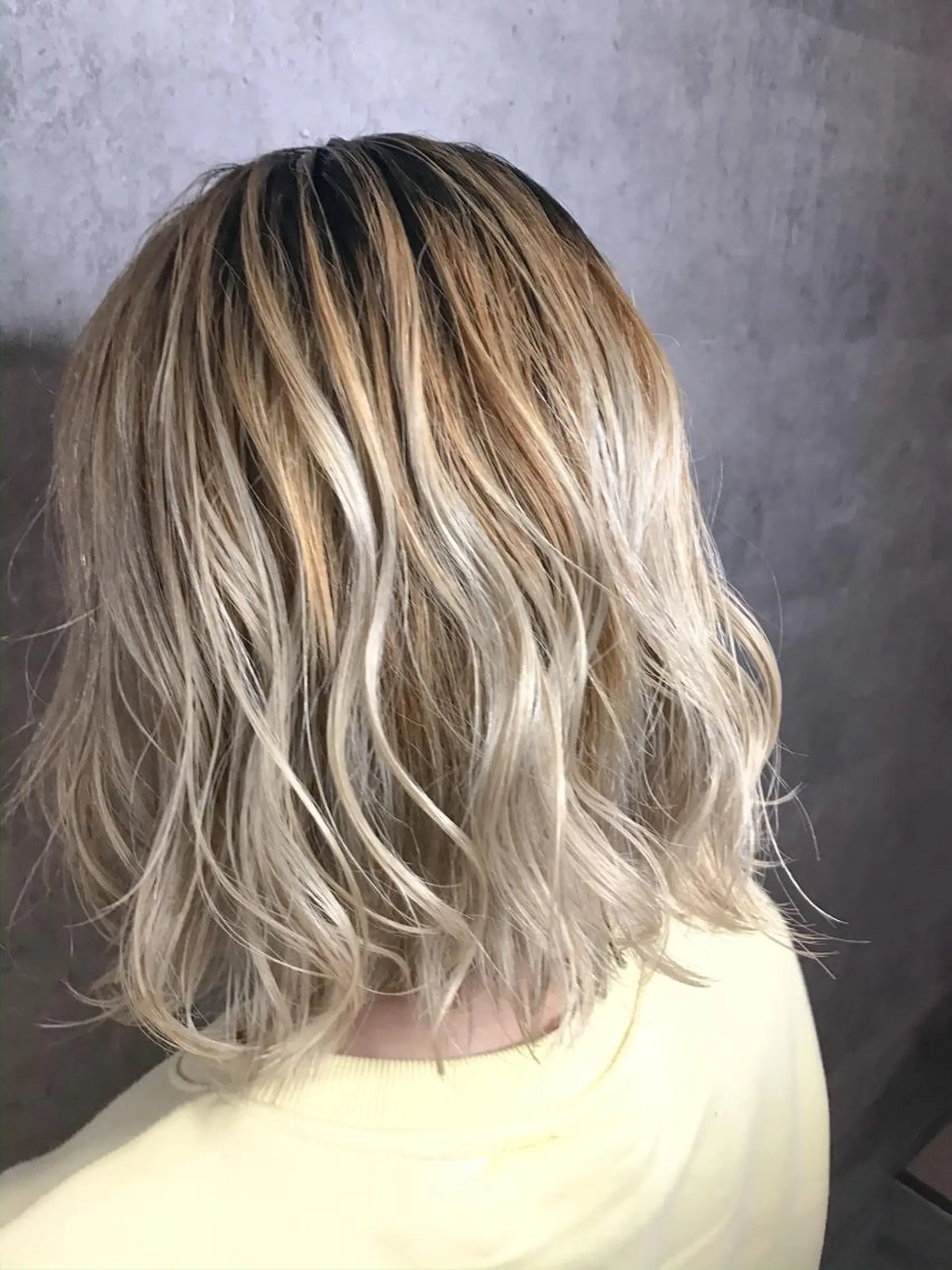 ショート カラー ブリーチ ブロンド グラデーションカラー 久保亮太 /大人ショートのヘアスタイル