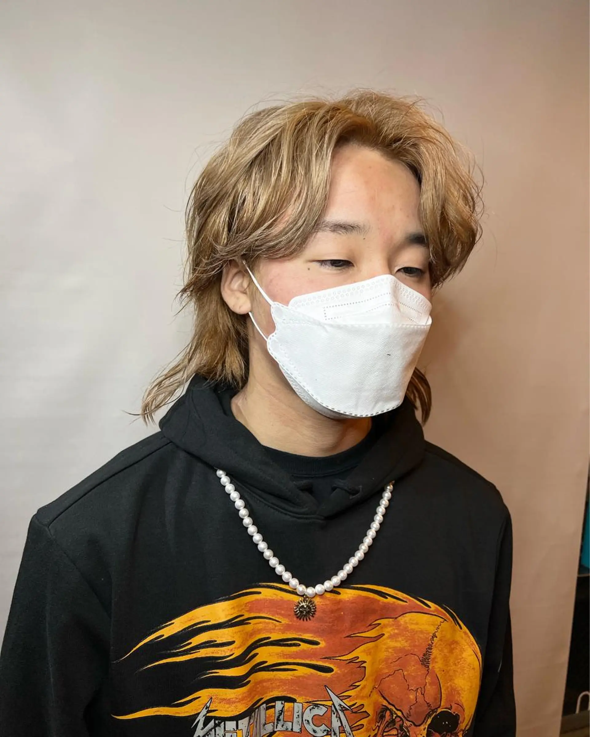 ショート カラー メンズ メンズウルフカット ベージュカラー ミルクティーベージュ ウルフカット 【曲がる縮毛矯正】 モデル募集🙋カツヤのヘアスタイル