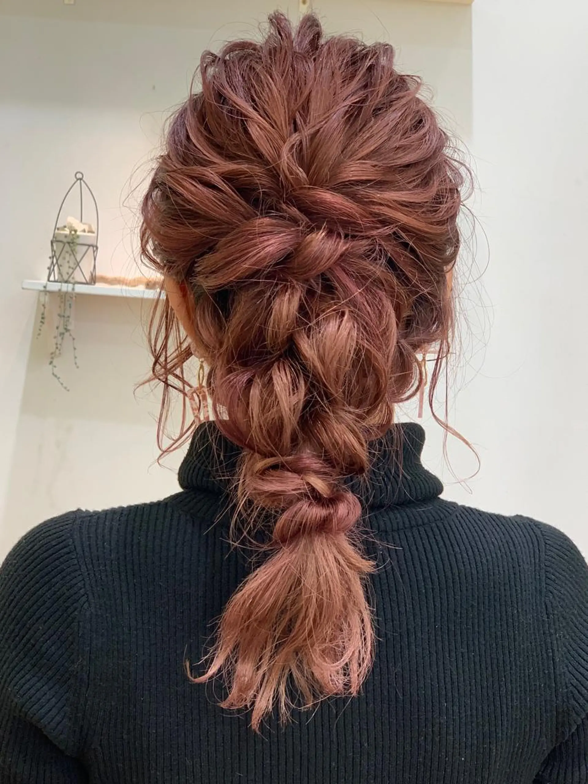 セミロング ヘアアレンジ 三つ編み トリートメント ヘアセット ヘアアレンジ にいた　かづしげのヘアスタイル