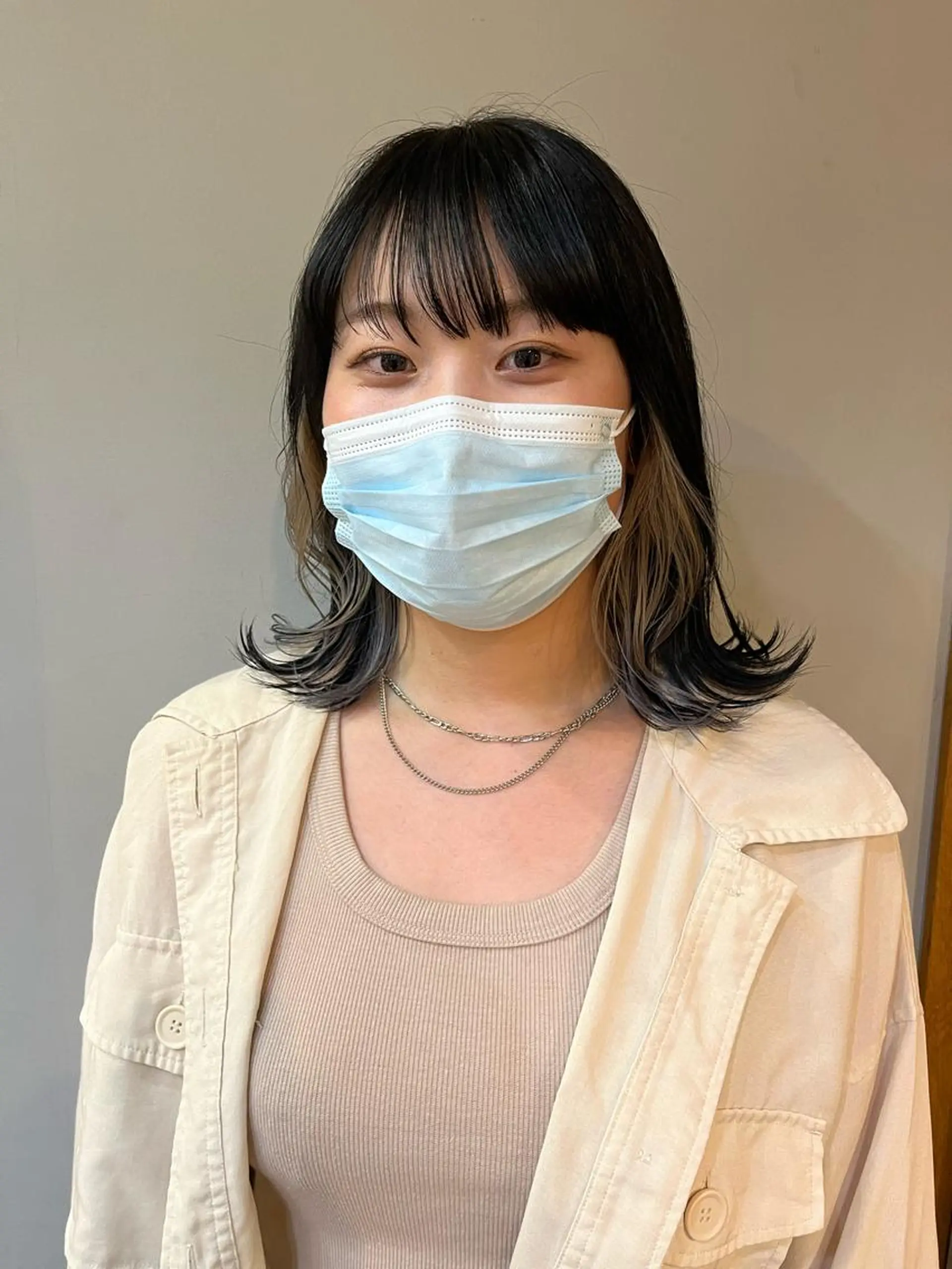 ミディアム カラー パーマ ヘアアレンジ メンズ アイブロウ メンズハイライト メンズインナーカラー ダブルカラー ハイライトカラー インナーカラー pu+on. nailworks所属・fuyumi / ニュアンスネイルのネイルデザイン