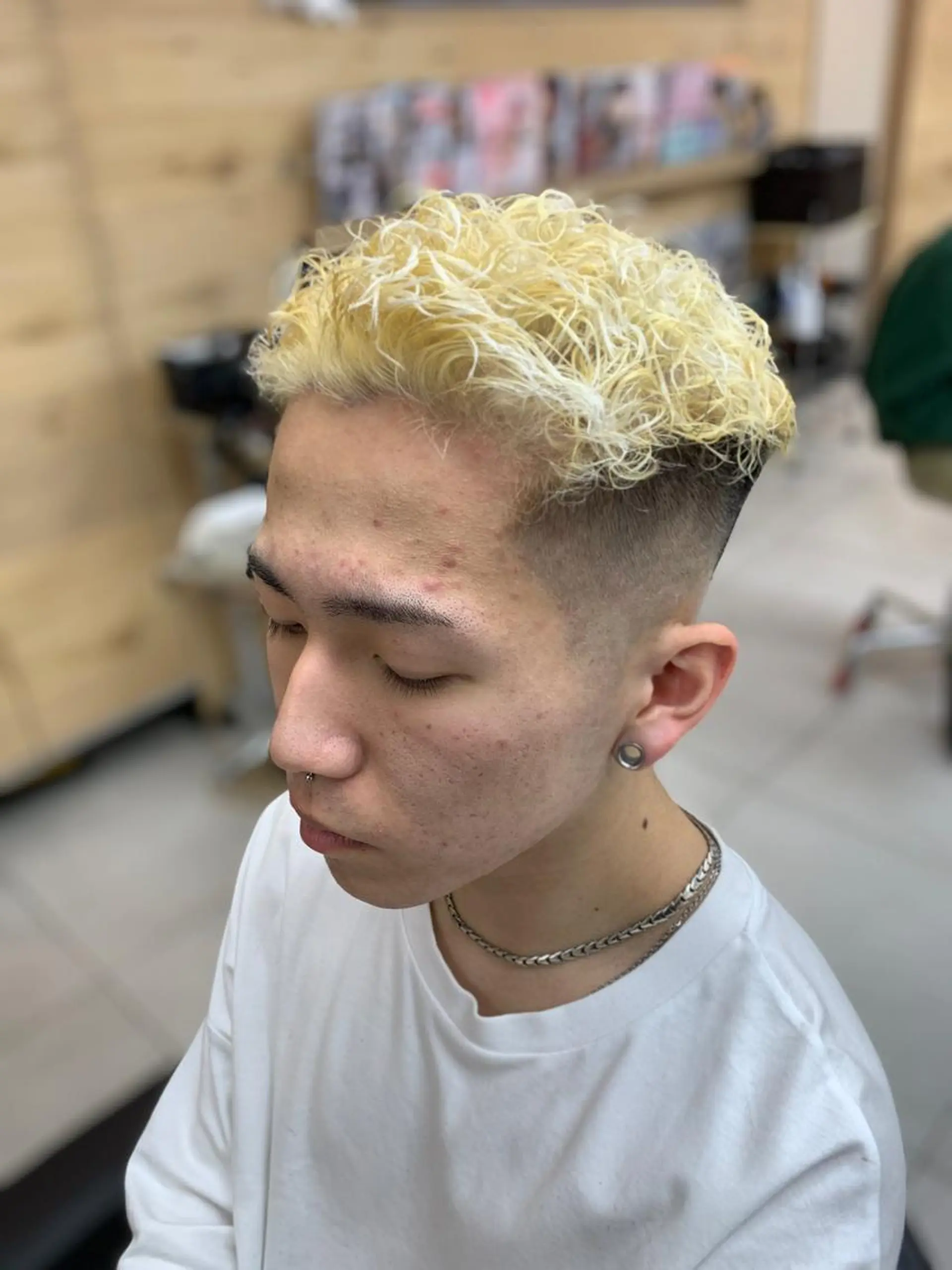 カラー パーマ メンズ メンズブリーチ フェードカット メンズパーマ 学生（メンズ向け） スキンフェード ヘアカラー パーマ トリートメント L PLACE所属・L PLACE 丸山一希のヘアスタイル