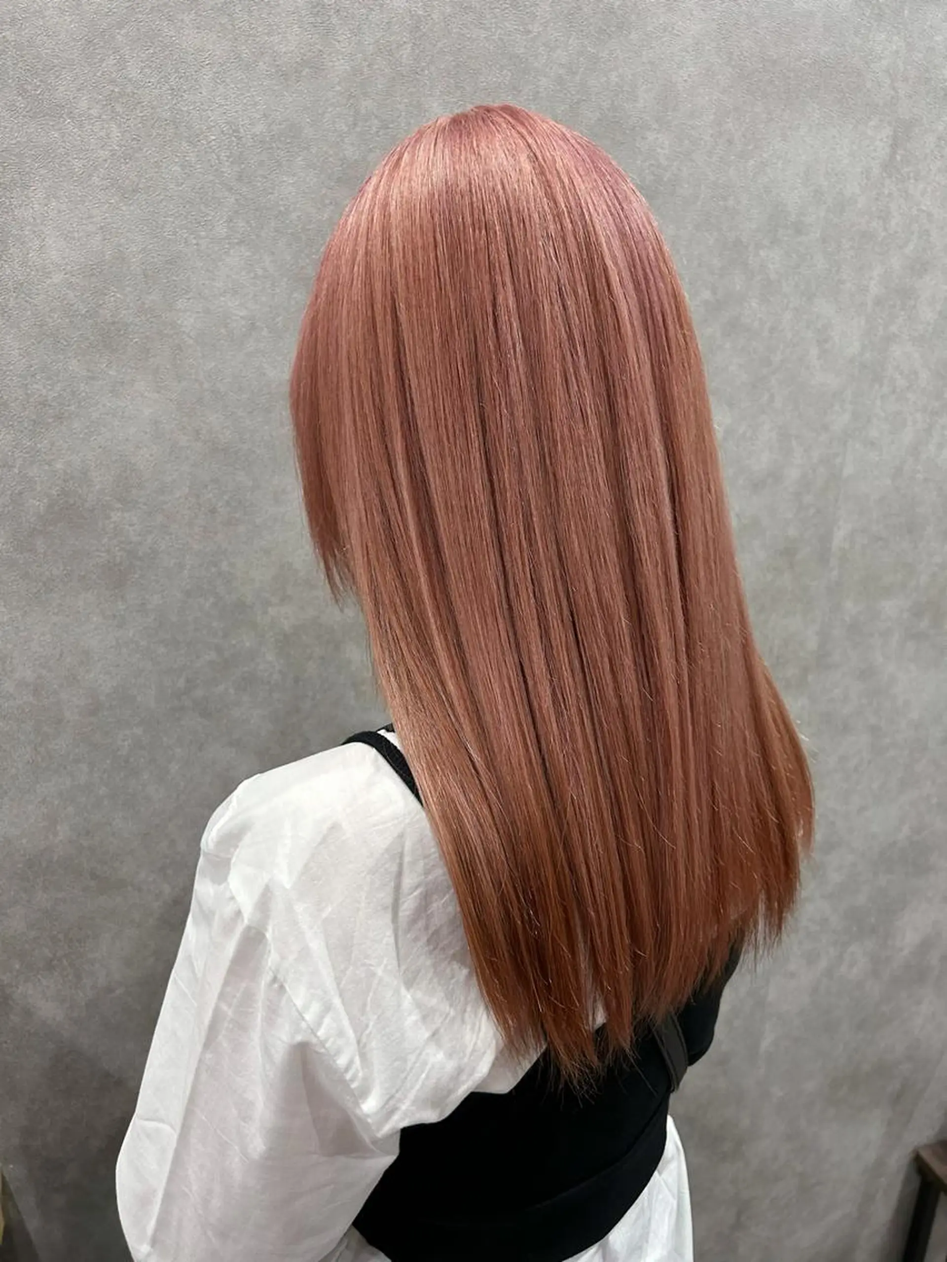 ロング カラー ベージュカラー ピンクカラー ピンクベージュ 縮毛矯正 ヘアカラー トリートメント 廣瀬 あずさのヘアスタイル
