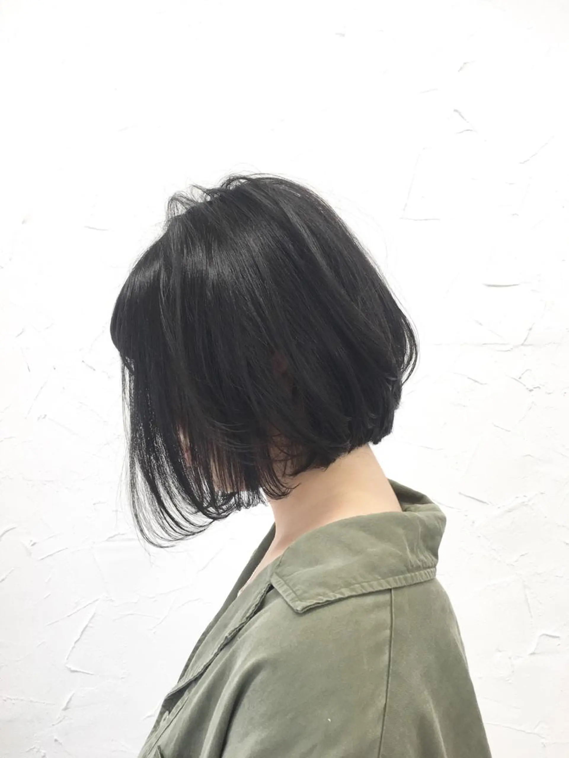 ショート カラー アッシュ ダークアッシュ ボブ 大人垢抜け ダブルカラーのヘアスタイル