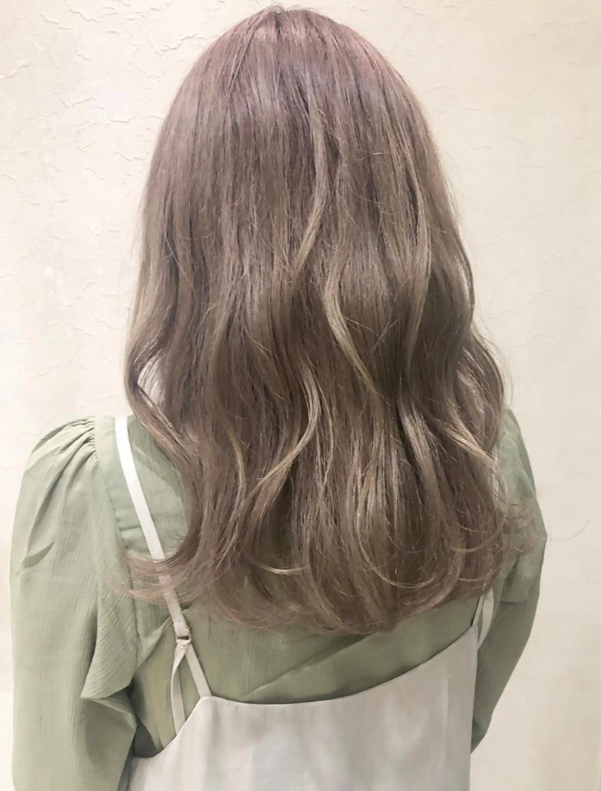 セミロング カラー nakahara madokaのヘアスタイル