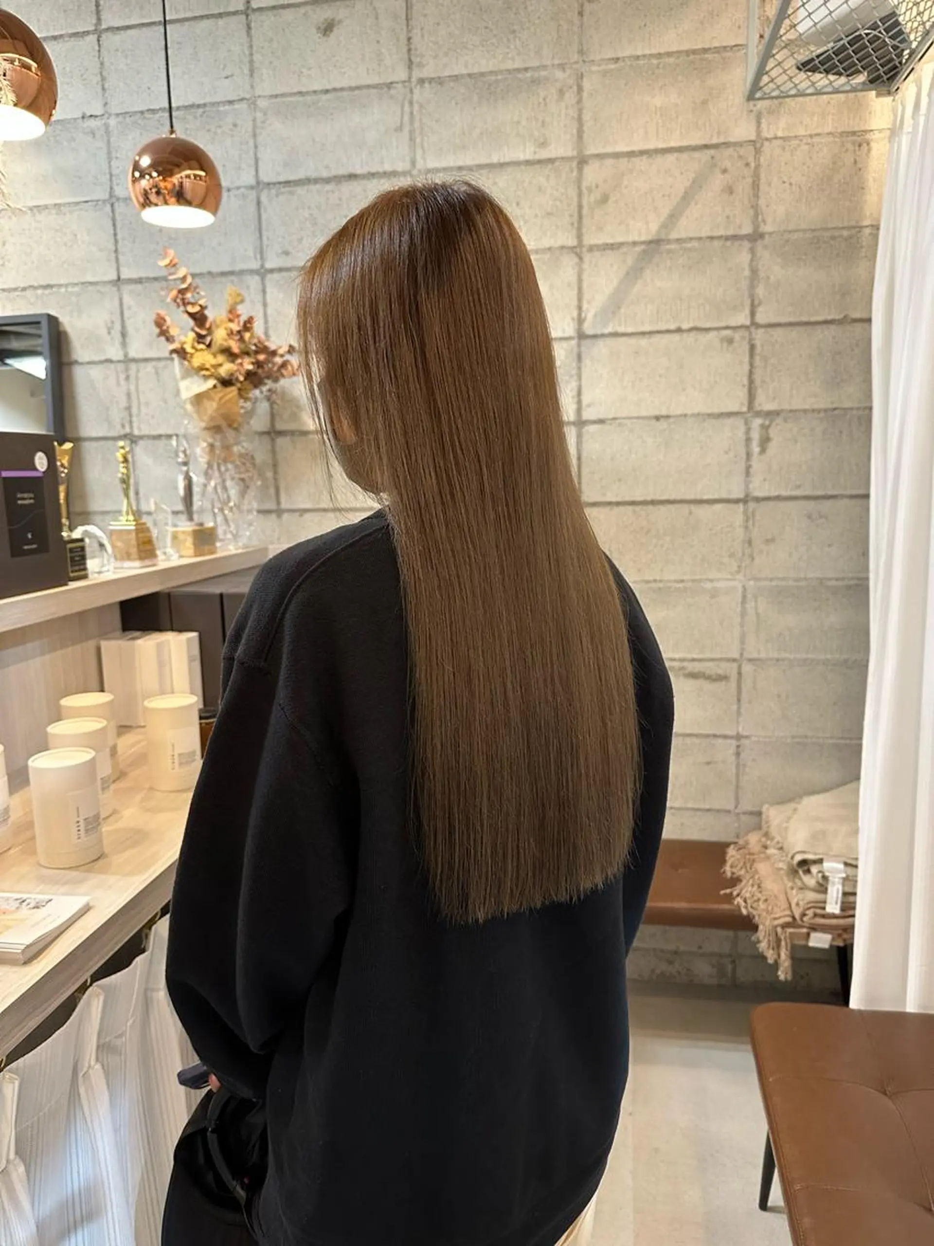 ロング カラー ベージュカラー 品川 美和のヘアスタイル