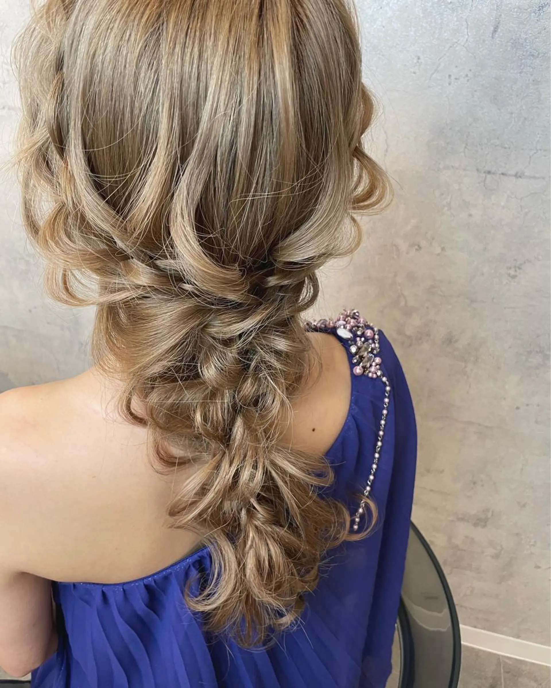 セミロング ヘアアレンジ ヘアセット 【カメレオン】 上村 祥子のヘアスタイル