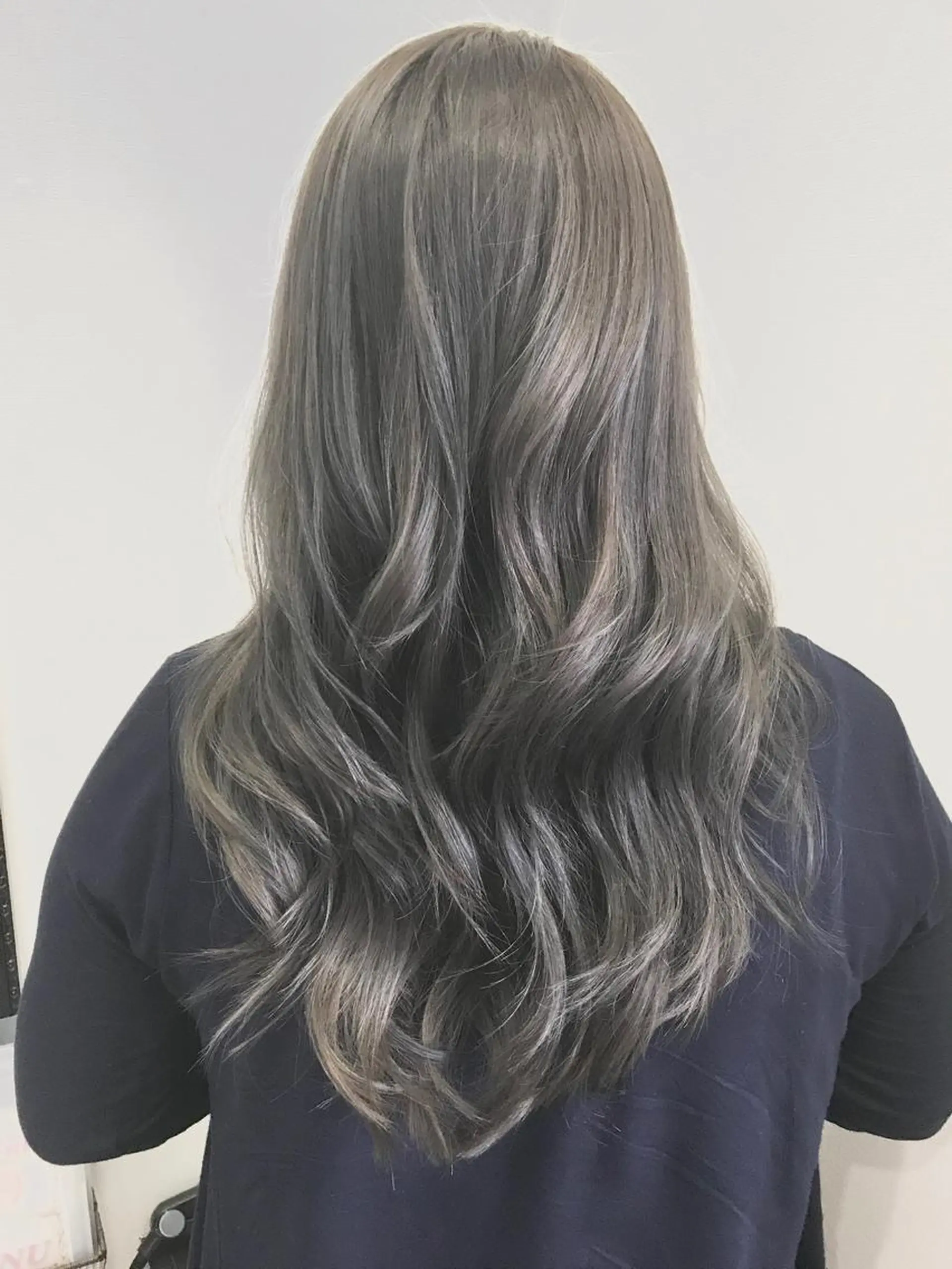 セミロング ヘアカラー Style Tのヘアスタイル