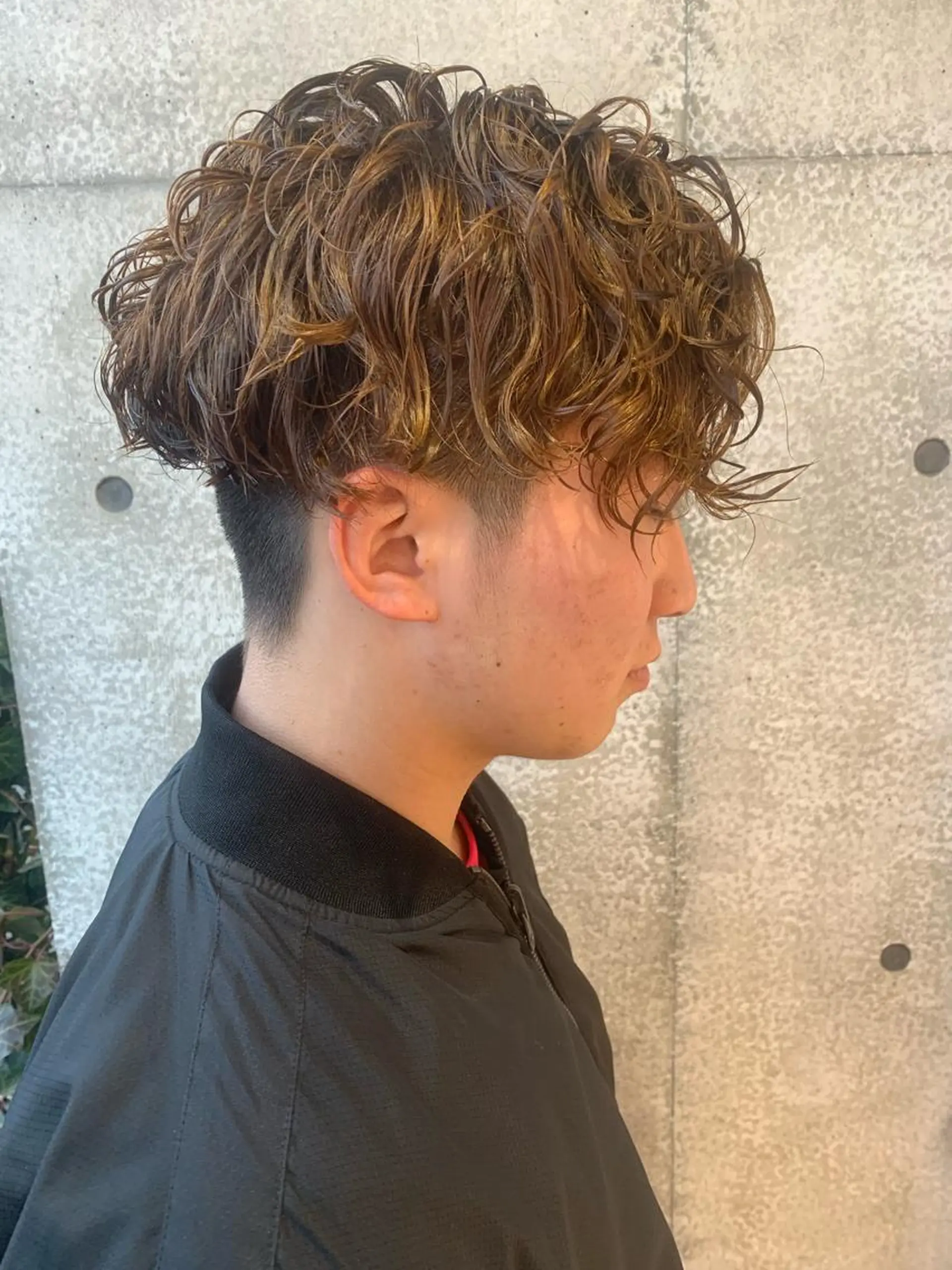 ショート カラー パーマ メンズ メンズパーマフェード シモジタカヒロのヘアスタイル