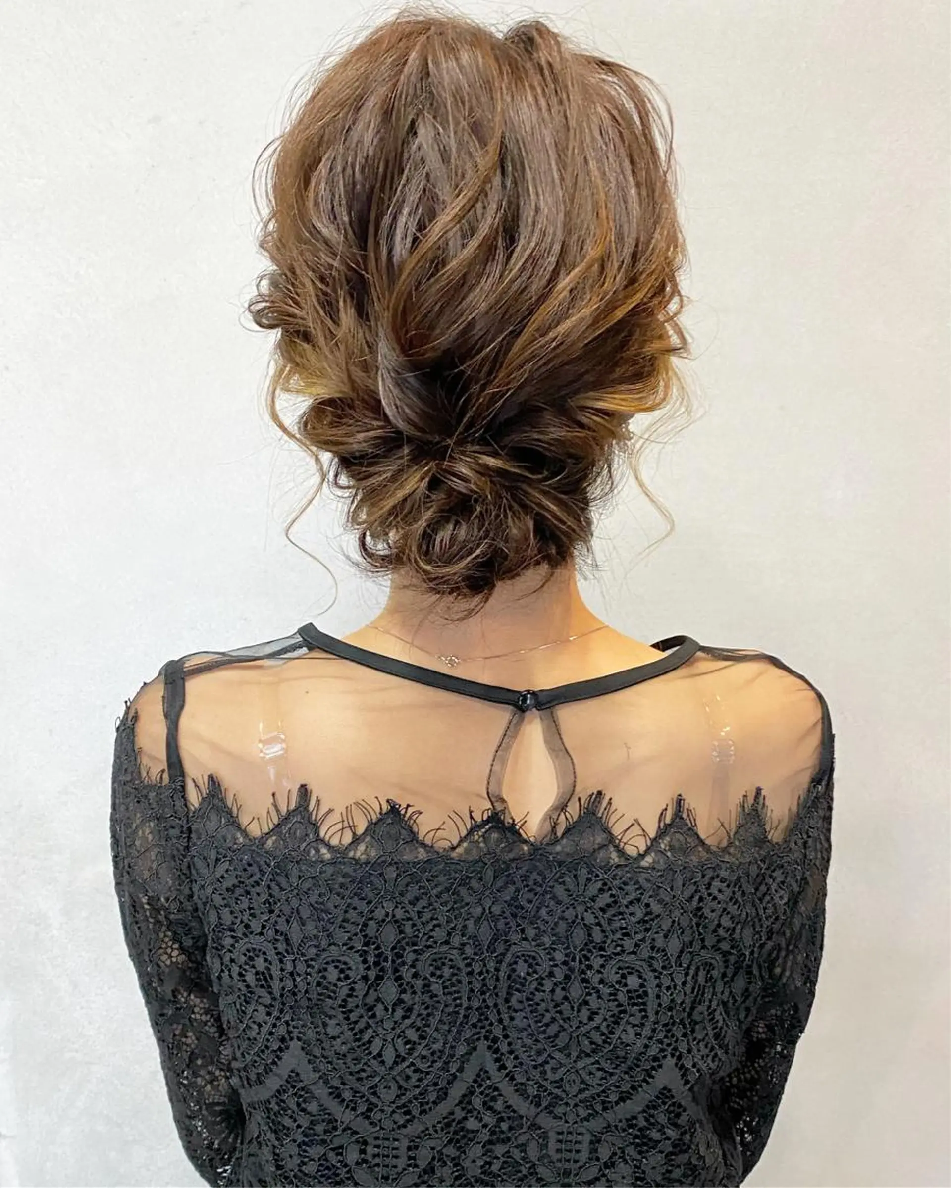 セミロング ヘアアレンジ ヘアセット FIORE hair design所属・山根 奈緒のマツエク・マツパデザイン