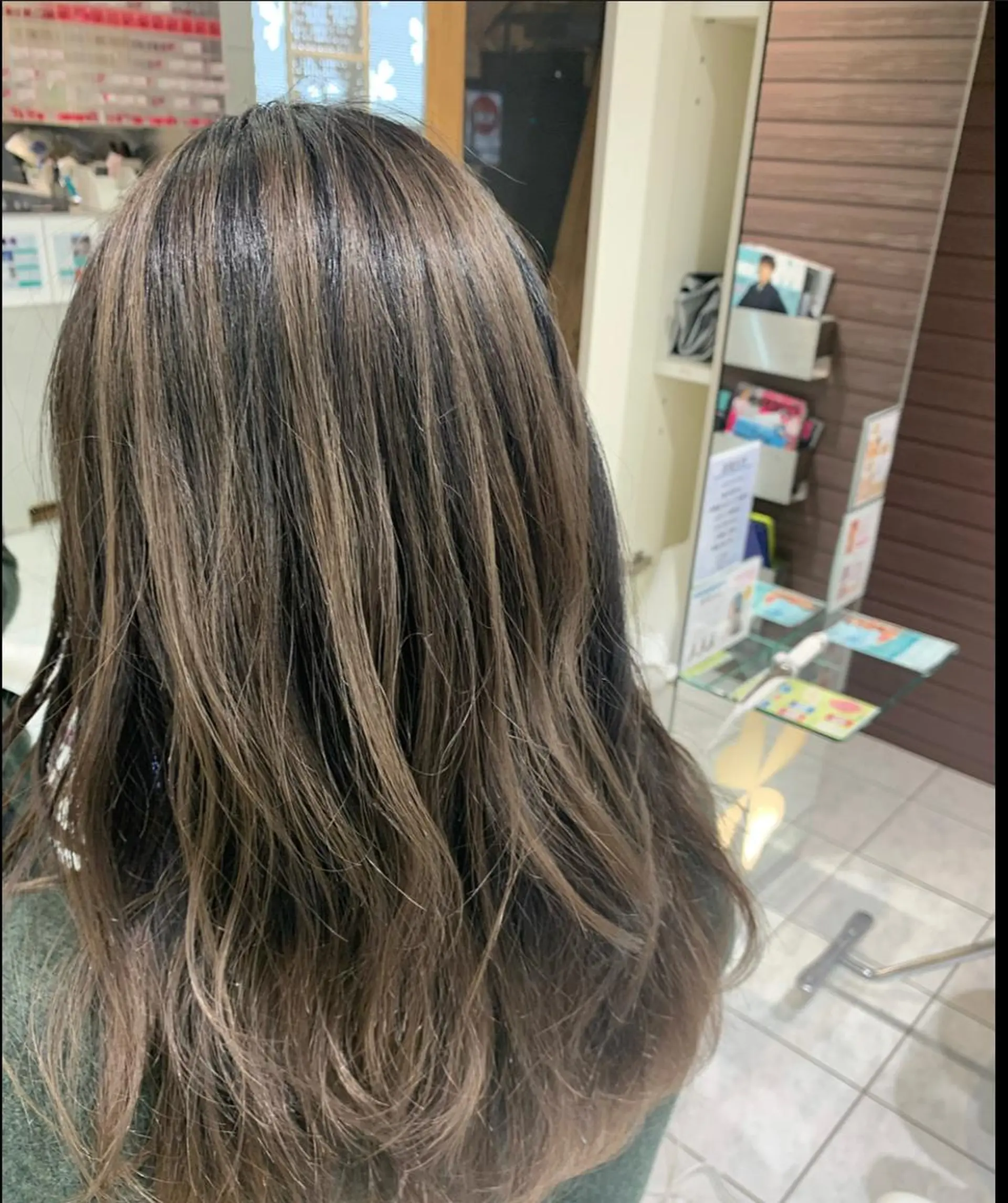 ロング ヘアカラー 山下竣介 ヘアカラー専門美容師のヘアスタイル