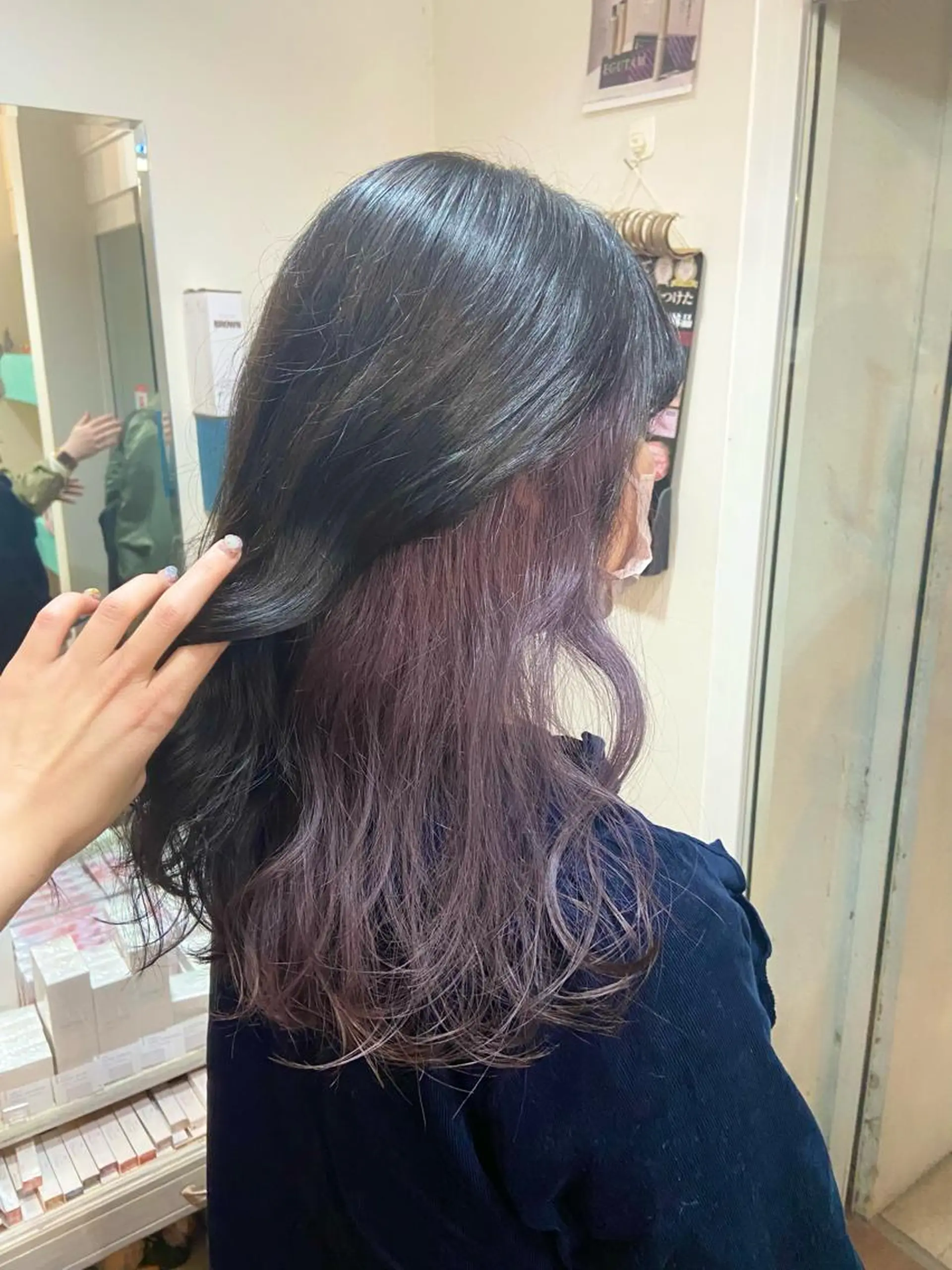 セミロング カラー パープルカラー カット ヘアカラー トリートメント 伏見稲荷/髪質改善/ ブリーチ/西川奈穂のヘアスタイル