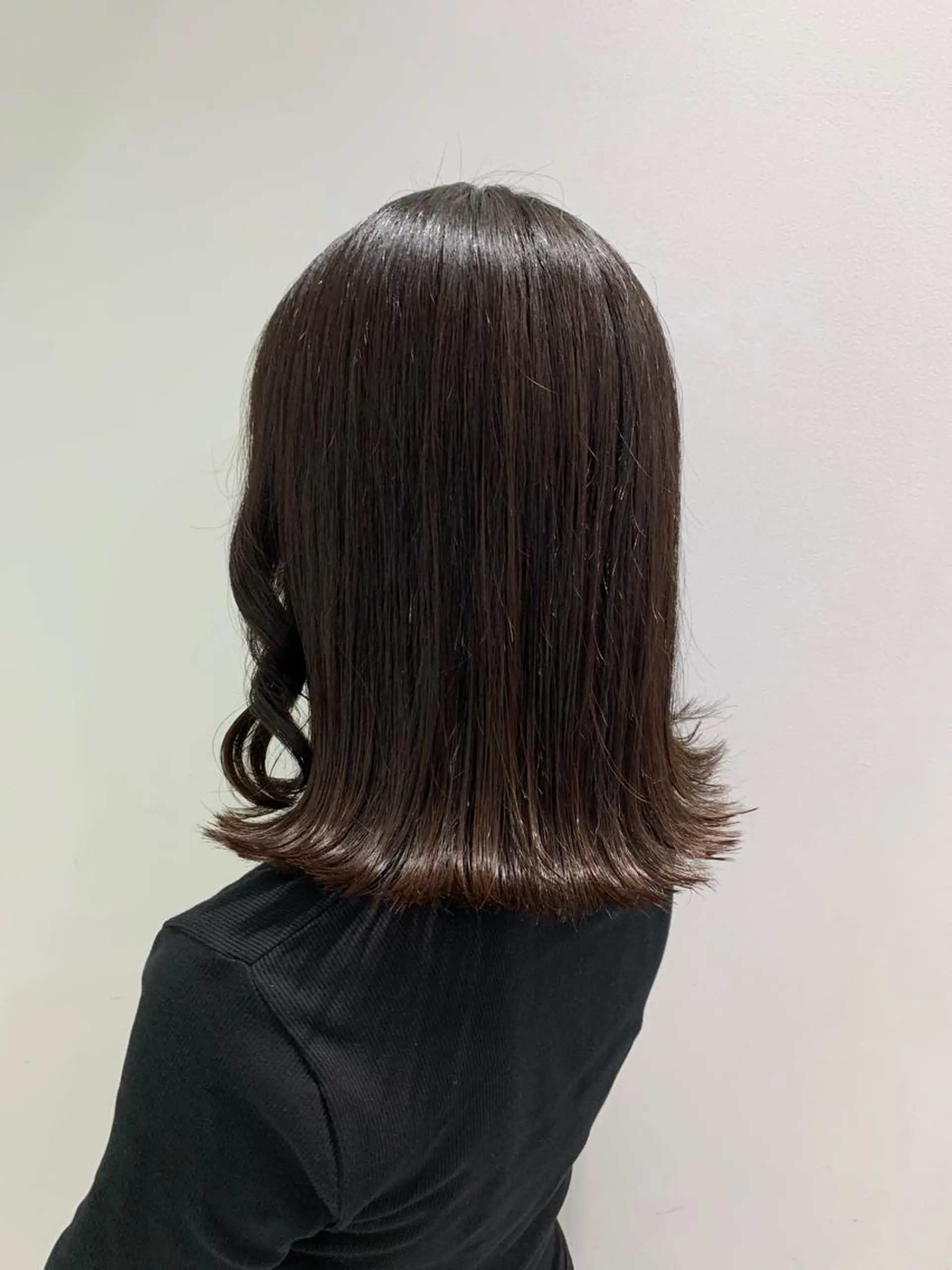 ミディアム カラー 切りっぱなしボブ ボブ 🪞ハイトーン🪞 🤍waka🤍のヘアスタイル