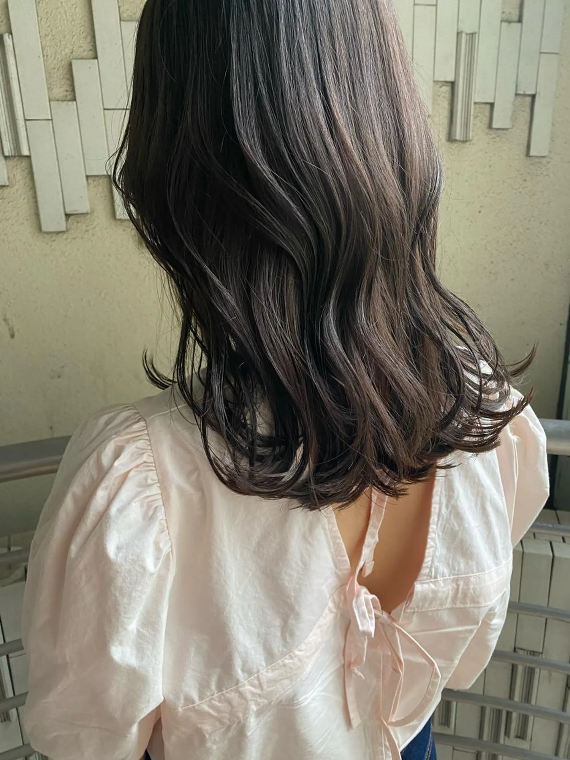 セミロング カラー カット ヘアカラー トリートメント ikeda shioriのヘアスタイル