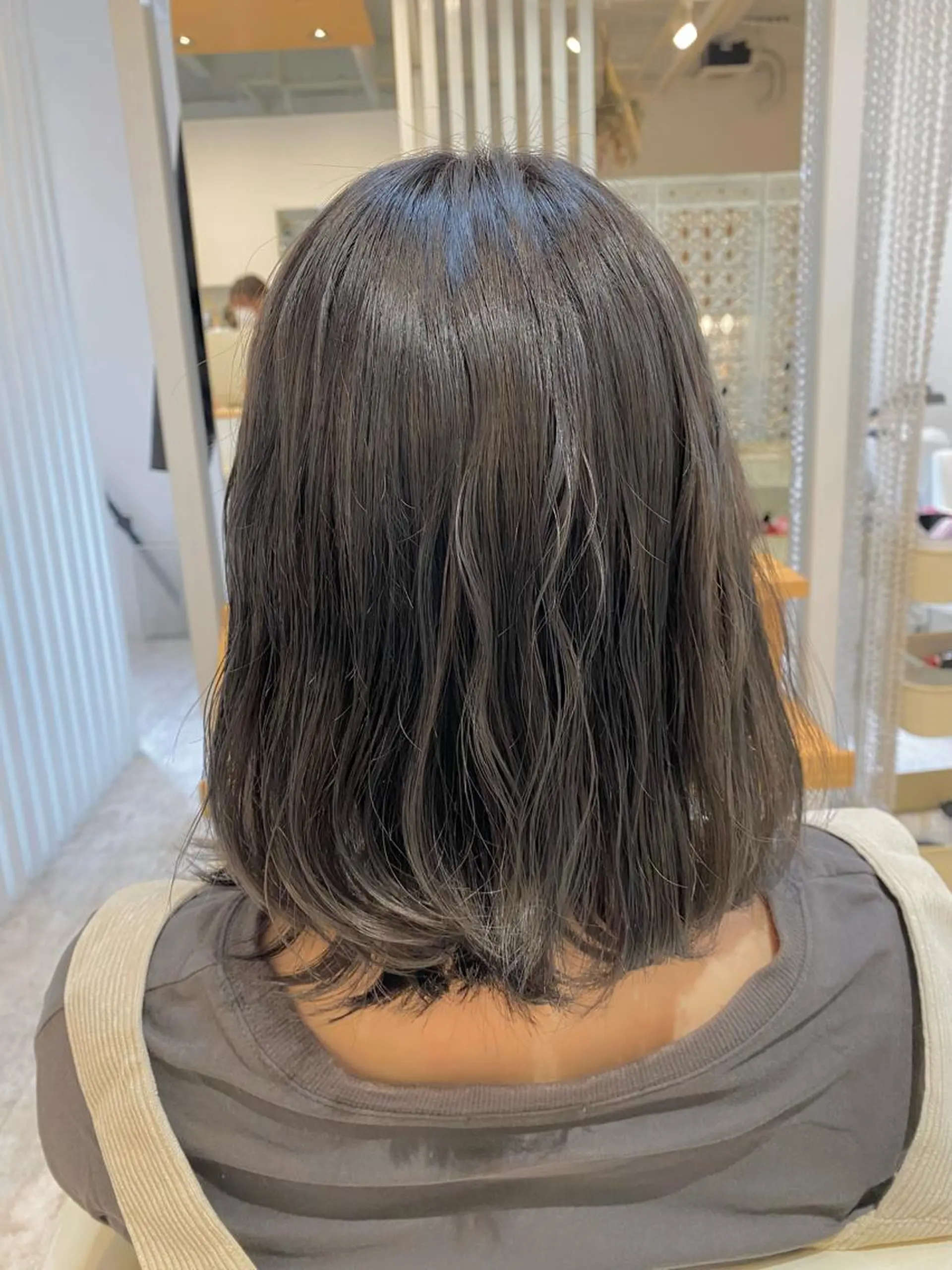 セミロング カラー ヘアアレンジ Design Color🐰アユミのヘアスタイル